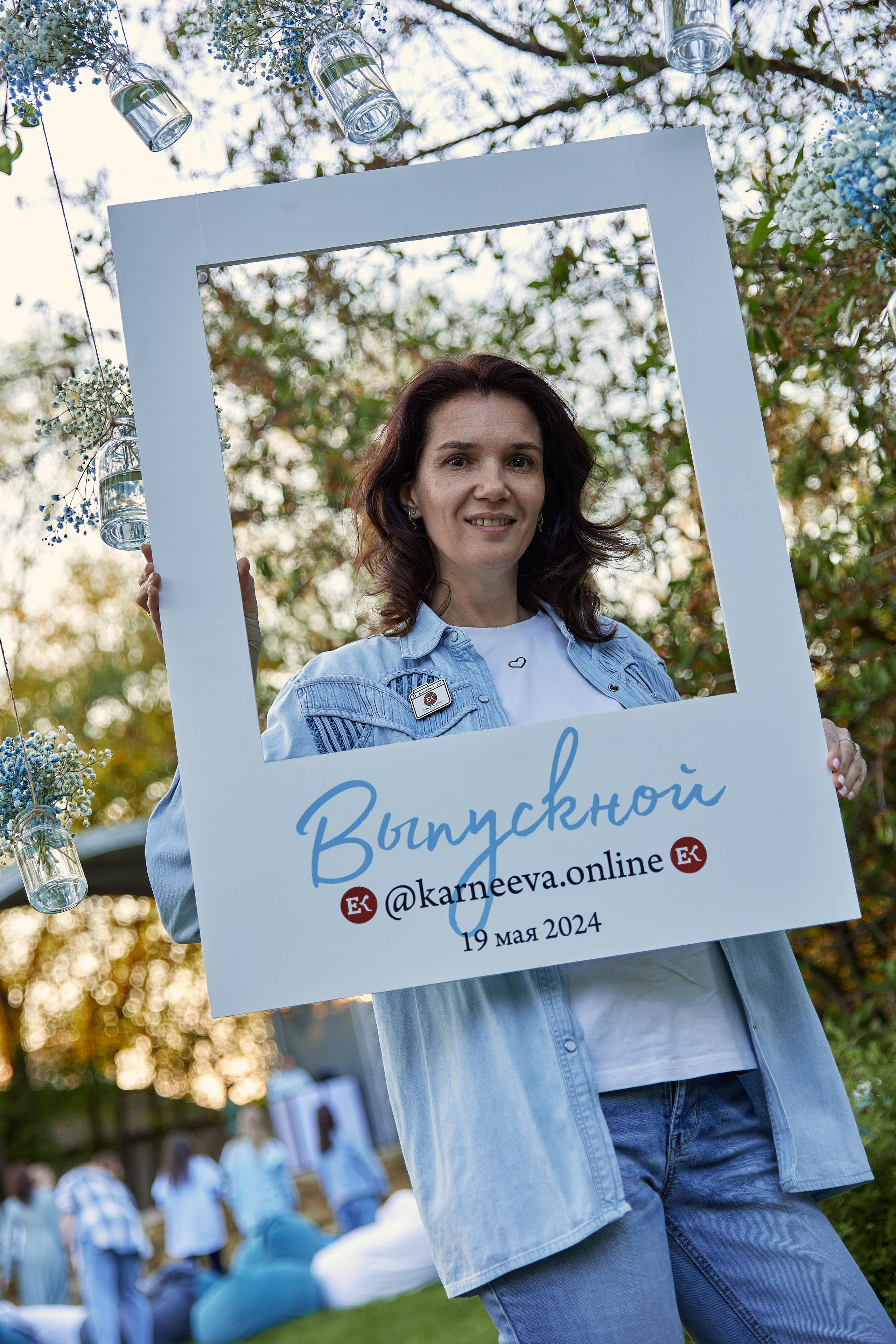 Выпускной Karneeva.online 2024. Репортажный и семейный фотограф Ухова Наталья в Москве