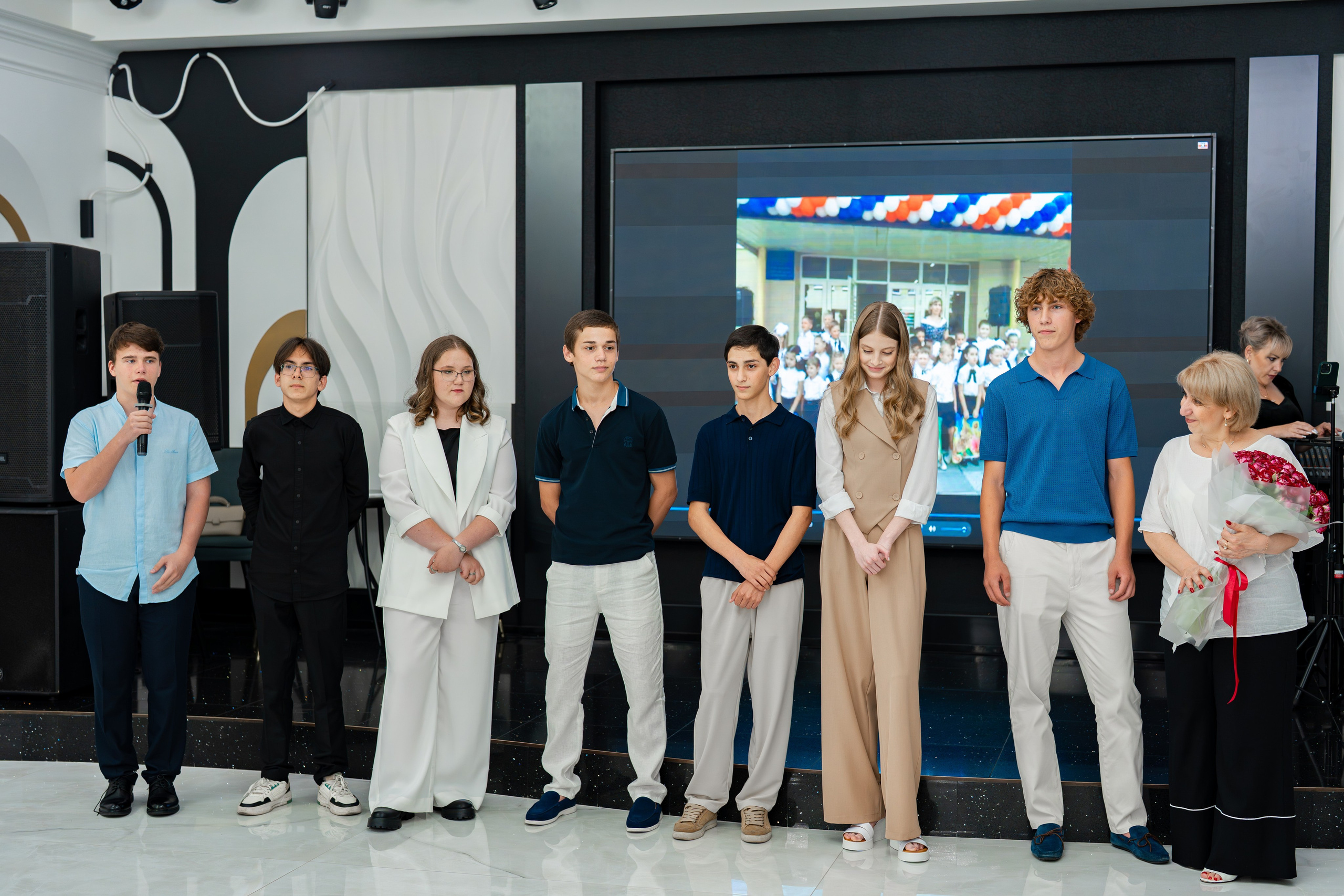 Школьный бал. Фотограф видеограф Геннадий Янбаев в Сочи, Краснодаре