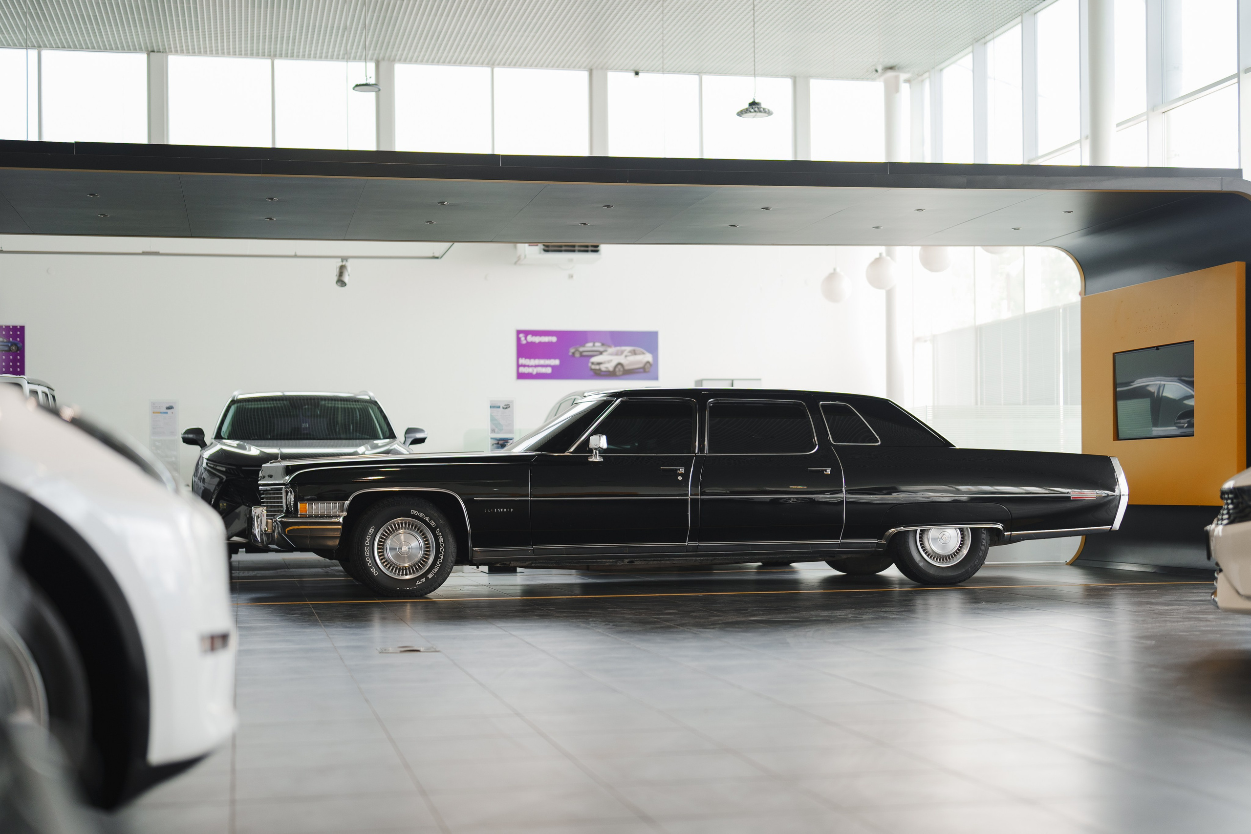 Автосалон «Боравто». Фотограф Олег Сотник