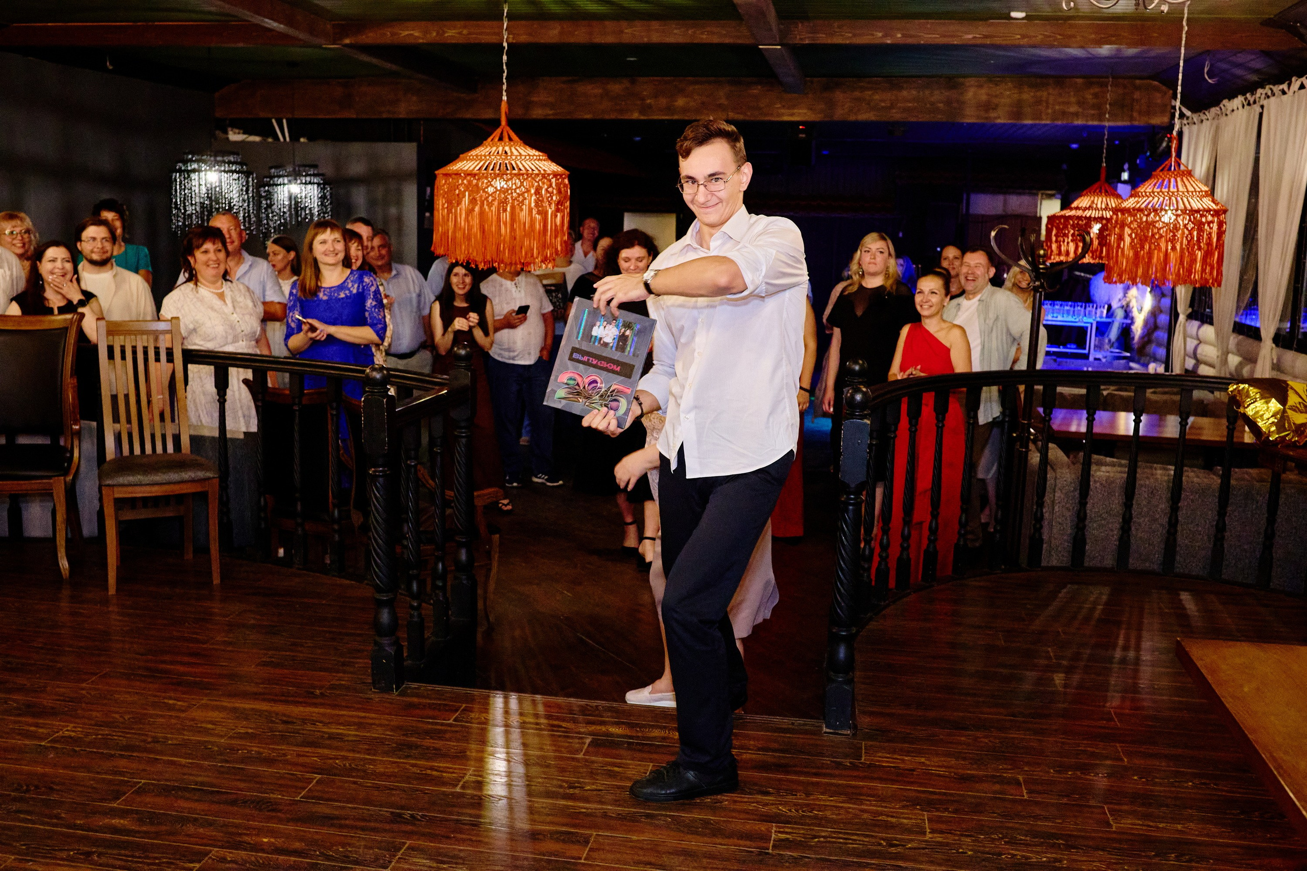 Выпускной 35 Сош. Фотограф Выпускные альбомы Таганрог Сергей Коробченко