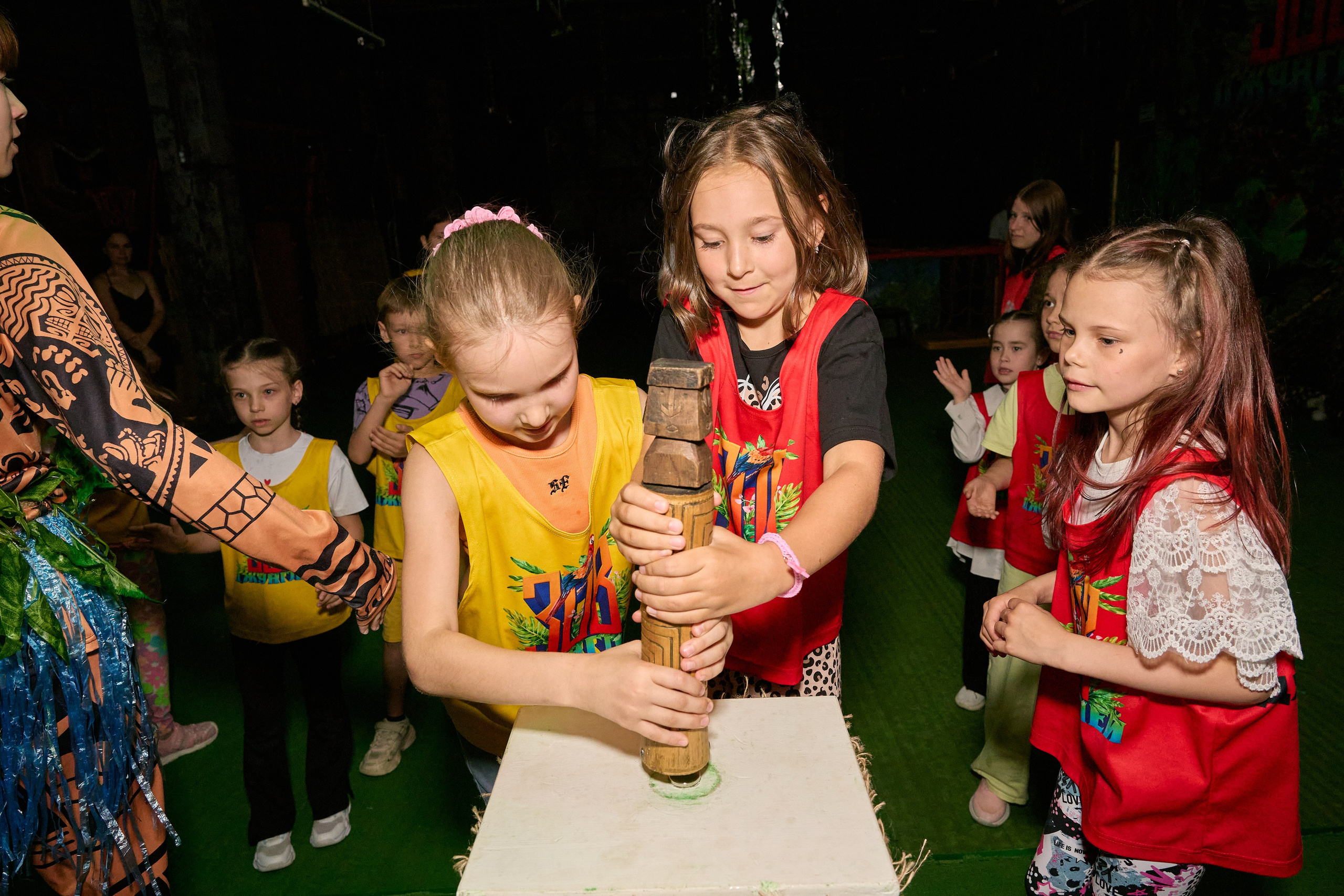 Фотосъёмка квестов и квест-шоу. Предметный и репортажный фотограф Алексей Кротов