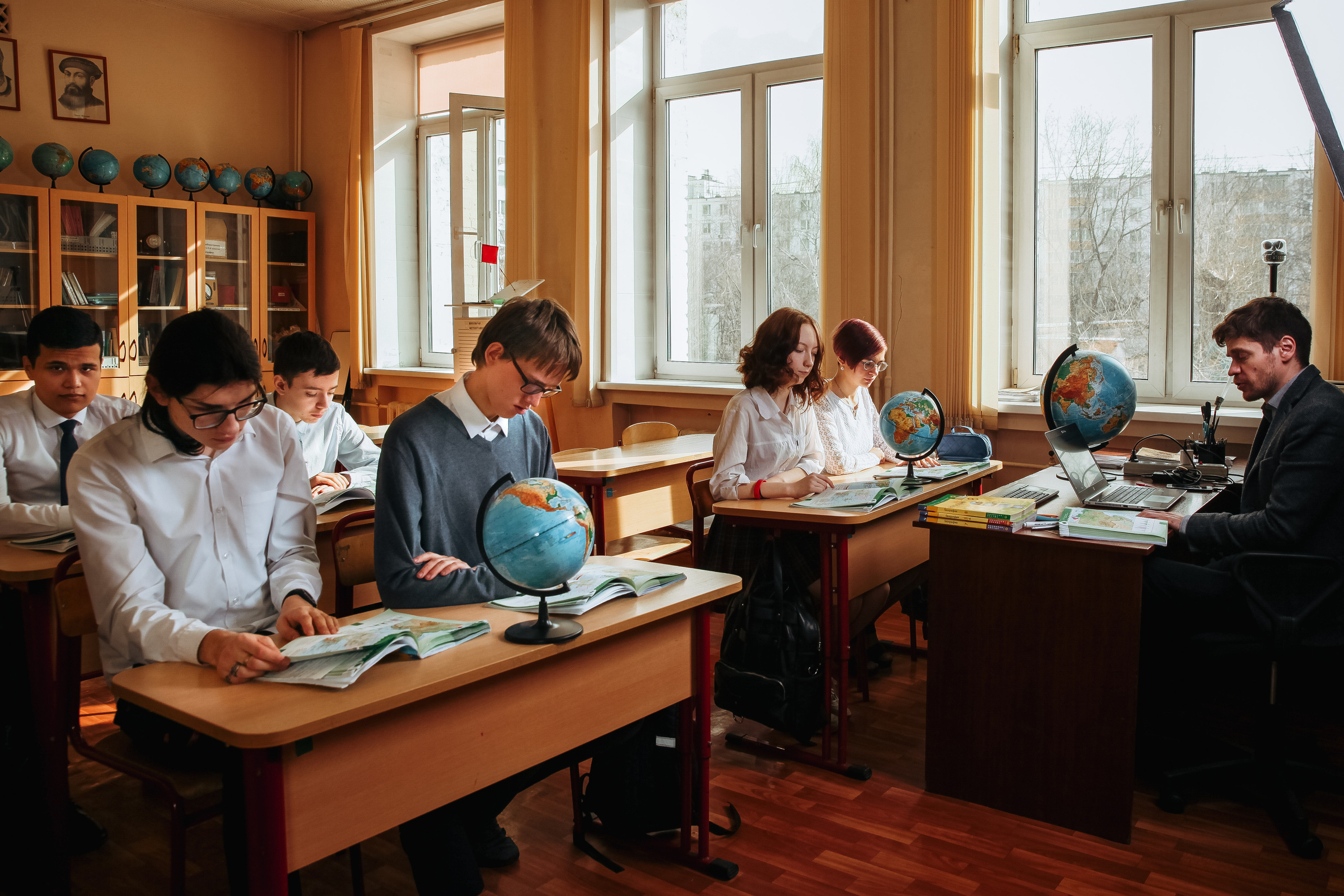 Старшеклассники в школе. Фотограф в Москве Наталья Антипина