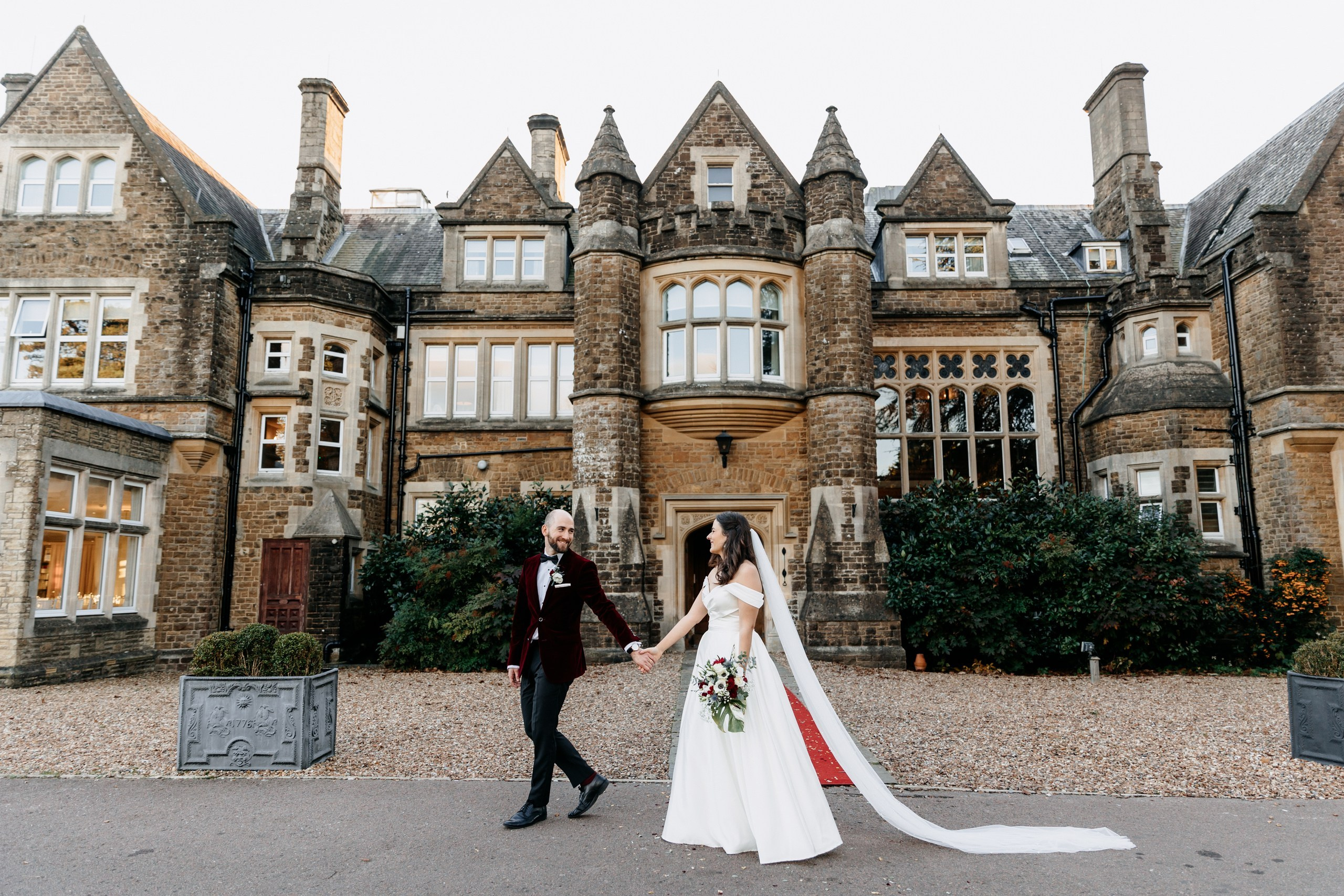 Hartsfield Manor Wedding. Moments Catchers — Wedding Photography & Video Duo in London