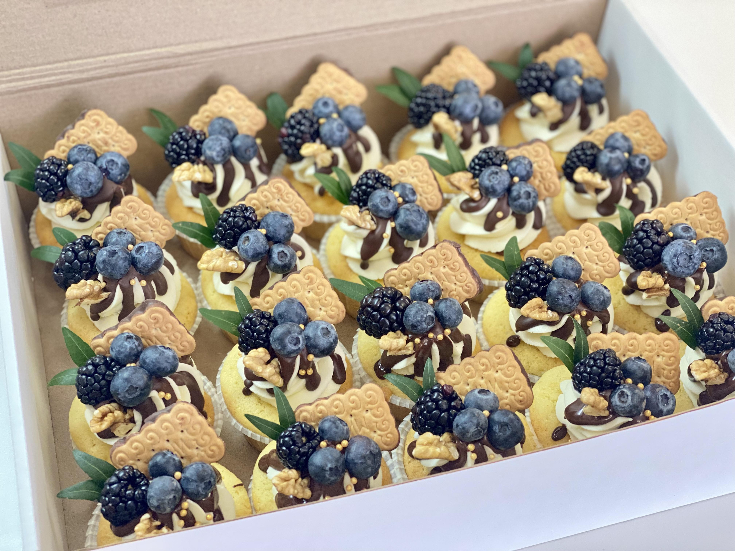 Капкейки фуршетные. Katyasugarsugar капкейки, зефир, торты Москва