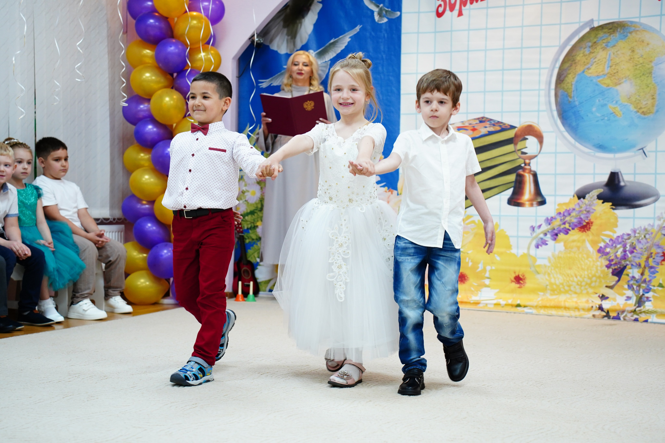 Репортажная съемка /Выпускной//. MEMENTO.Выпускные альбомы, школьные, юбилейные и другие книги. Ростов-на-Дону