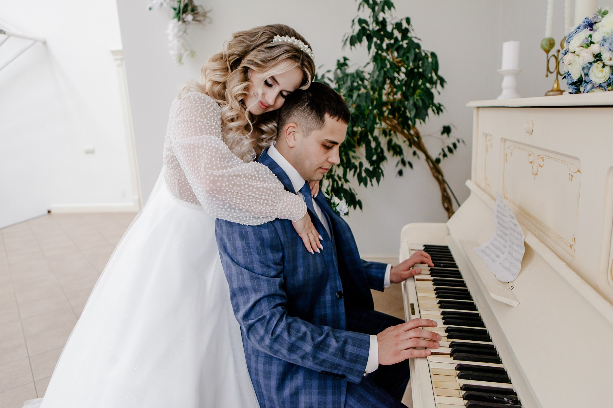 Павел и Елена 10.11.2023. Фотосъёмка в Барнауле. Свадебный фотограф