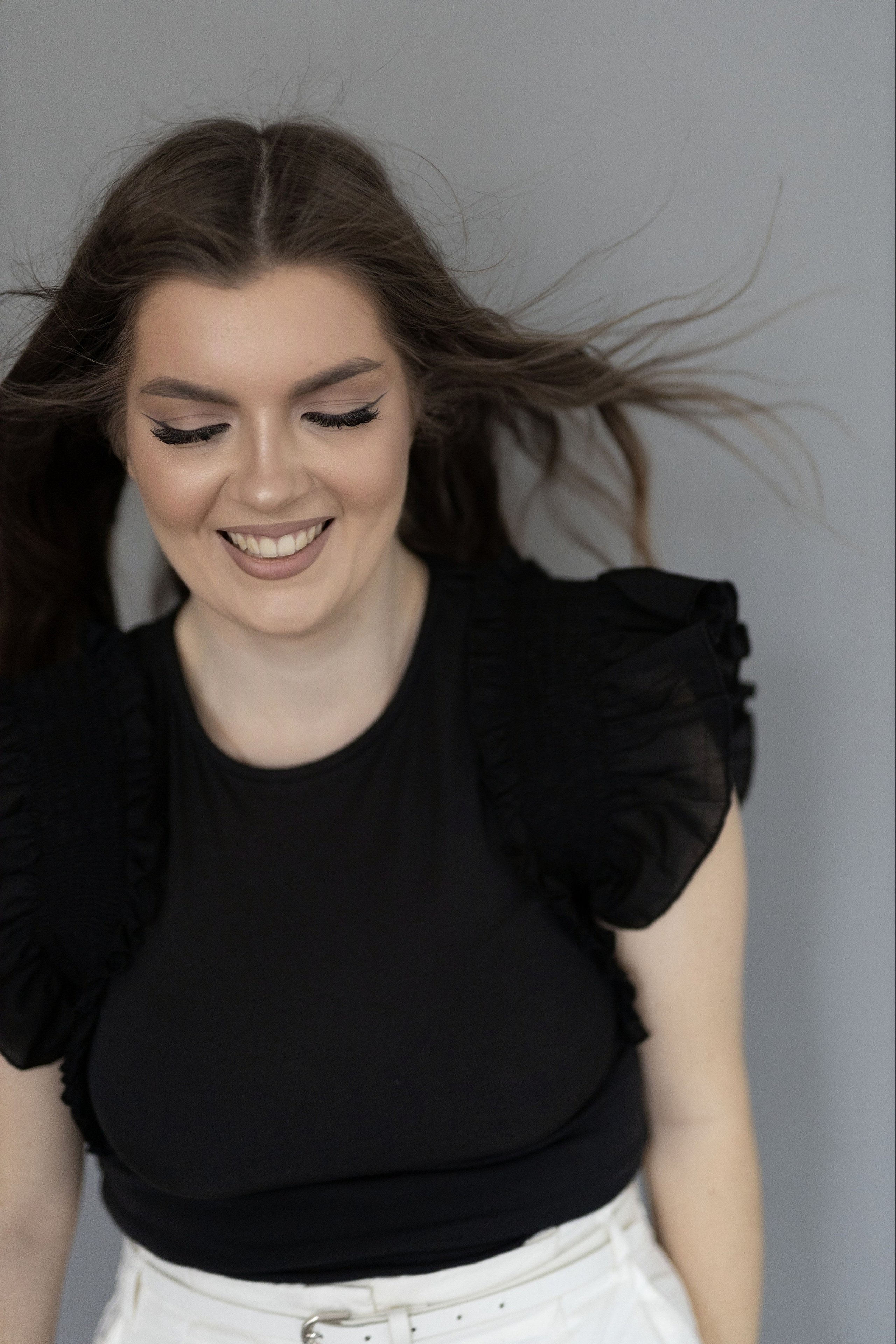 Яна. Главная