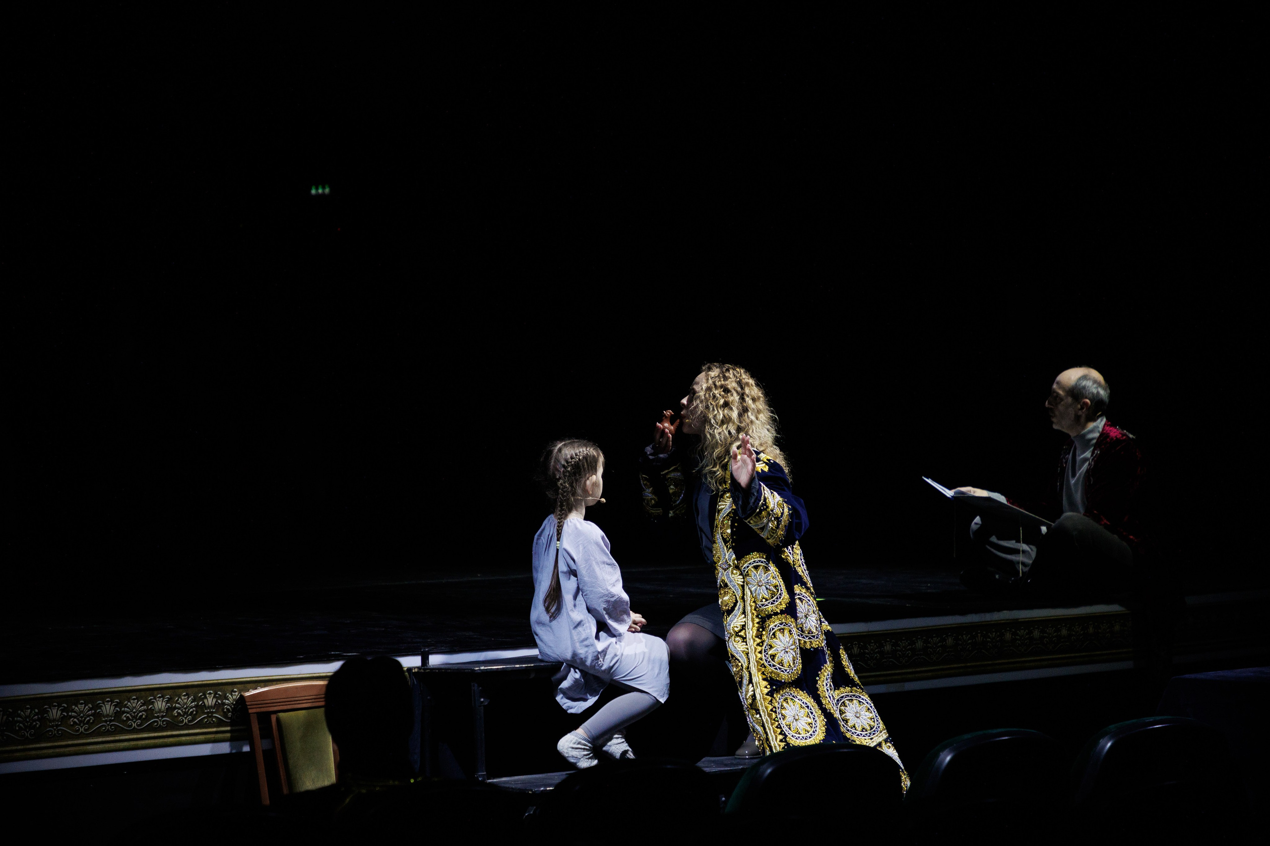 Песнь трех миров. Фотограф городских и семейных событий Артем Карпухин