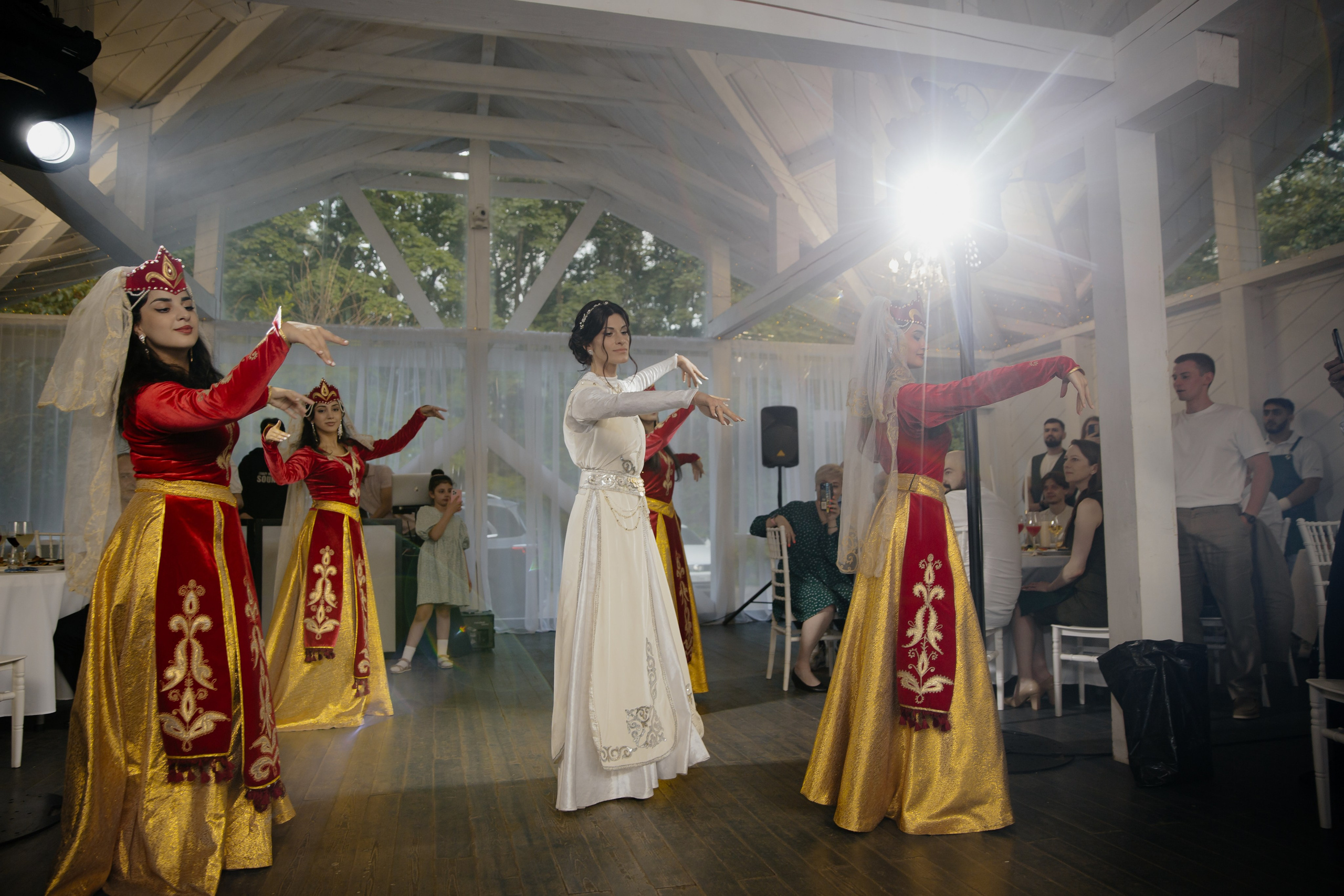 16.06.2024. RETOUCH-HOUSE