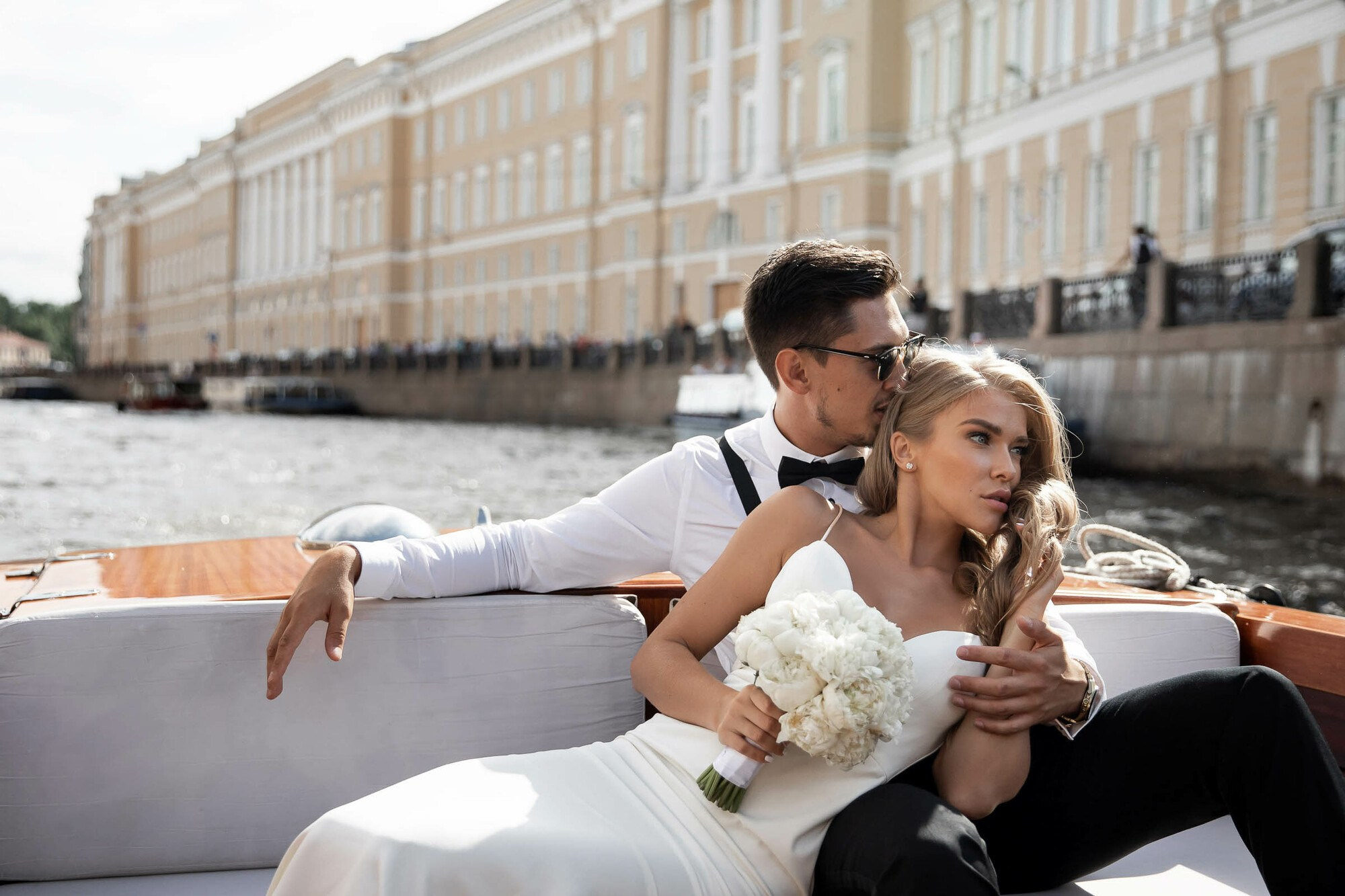 Стильная свадьба со сборами в гостинице Эрмитаж. Свадебный фотограф в Санкт-Петербурге и Москве Андрей Нестеров