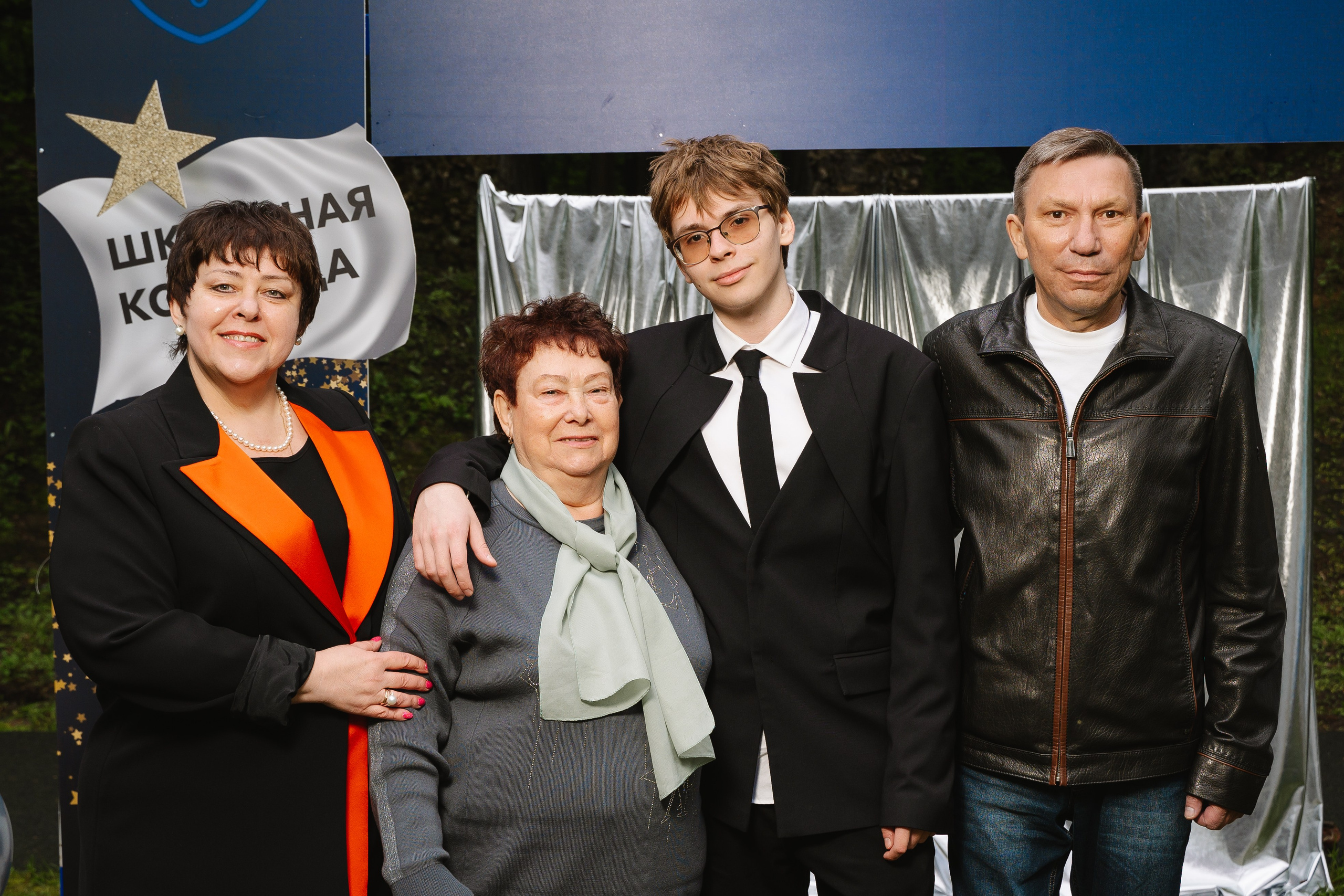 Академическая гимназия 11 класс|последний звонок. Фотограф — Ася Орехова