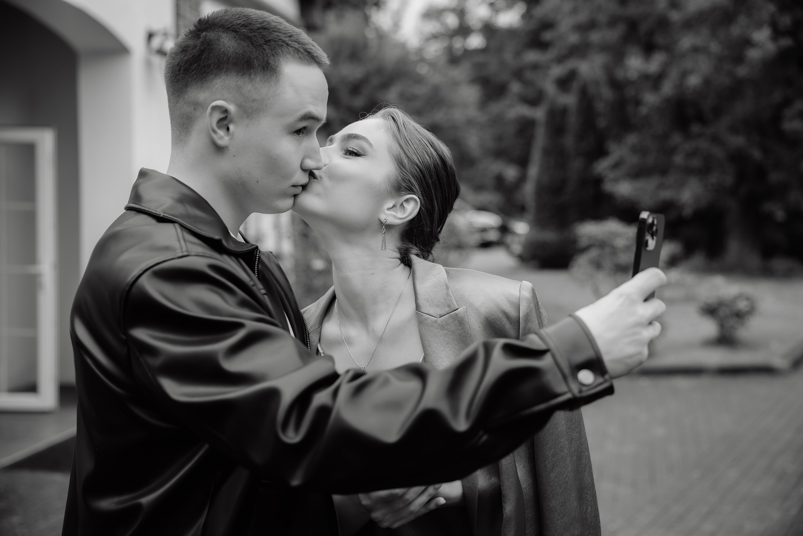 Ты рядом со мной, и это — самый чистый кайф! ♥. Свадебный фотограф Калининград