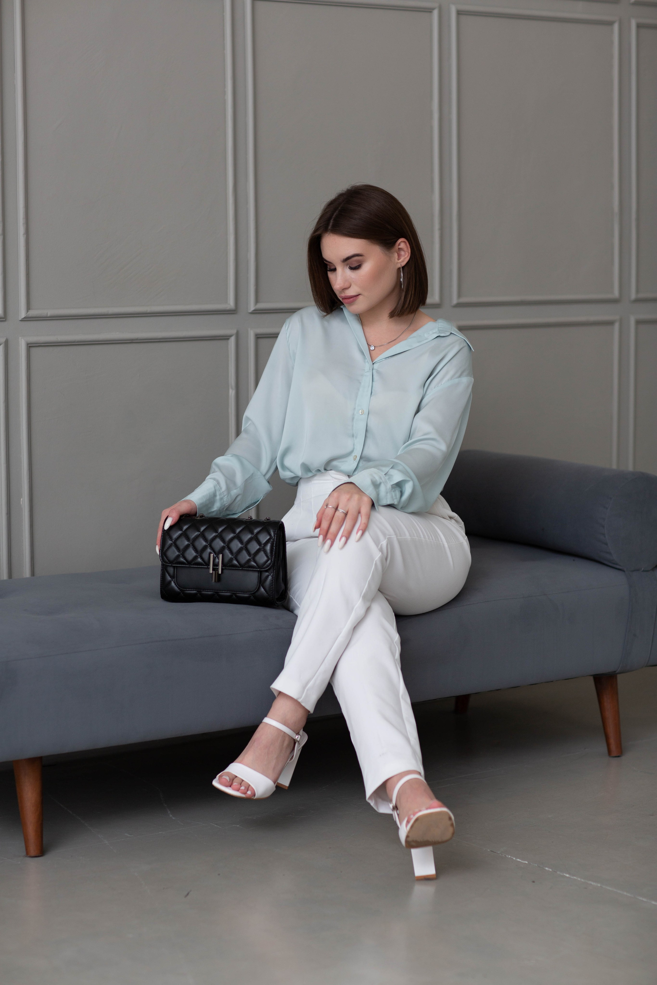 Контент съёмки одежды. Фотограф и видеограф Иркутск, семейная фотосессия, фото для аватарки