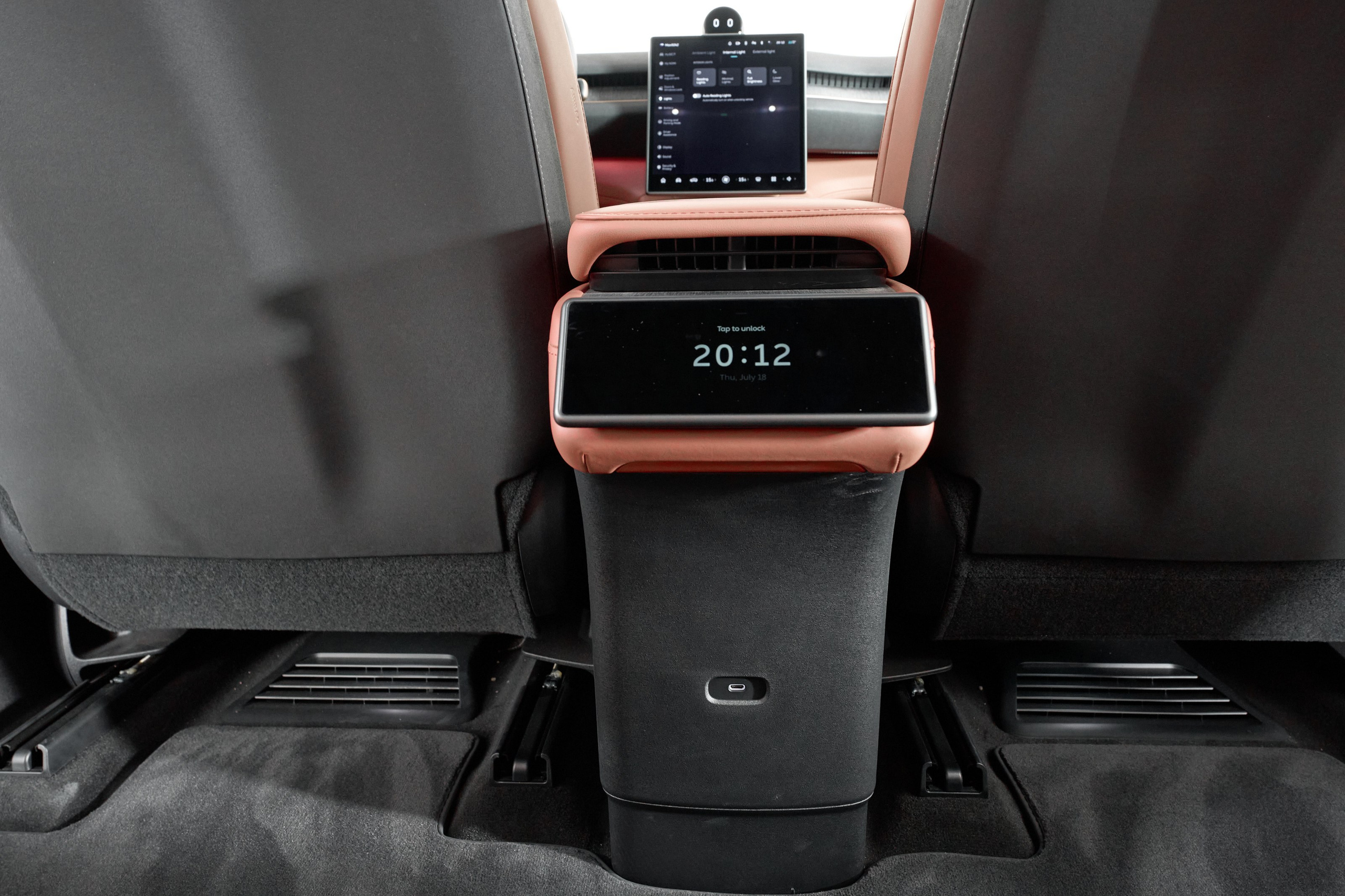 NIO EC7. Фотограф Николай Прокофьев модельные тесты в Москве