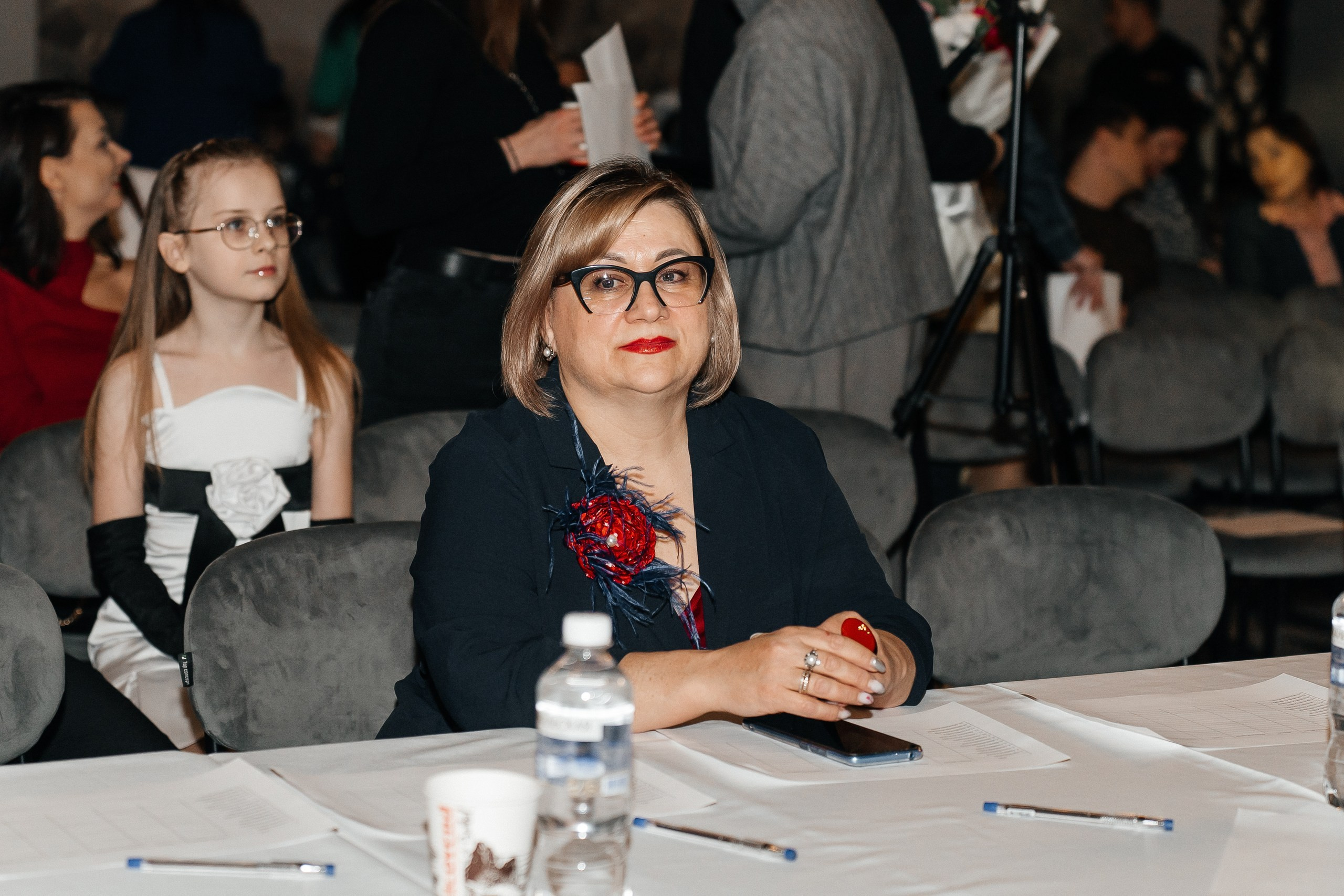 Идеальная мама. Для тех, кто не ждёт удачи, а создаёт её. Каждая фотосессия — это твой момент, твой стиль, твой успех. 📸