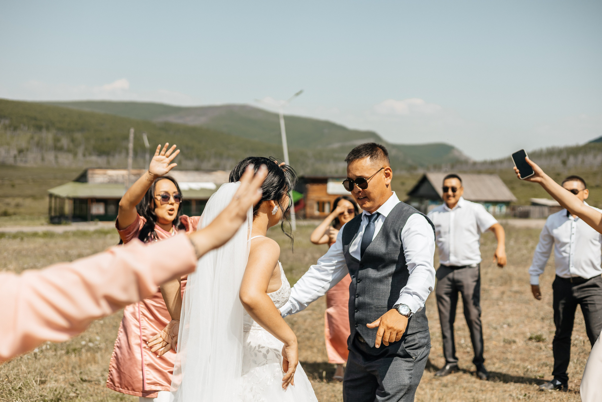 Фотограф — АЙДА-САЙ КАРА-САЛ. Фото и видеосъемка в Кызыле, аэросъемка Кызыл, фотограф, видеограф