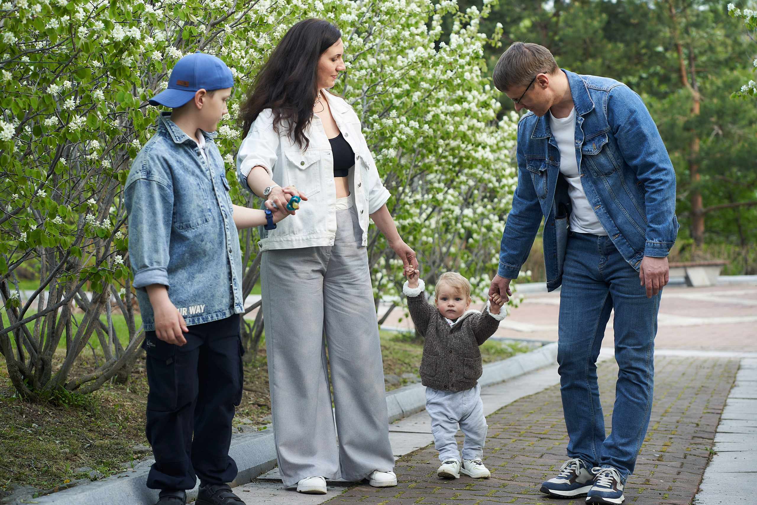 Прогулка в цветении. Анна Катасонова