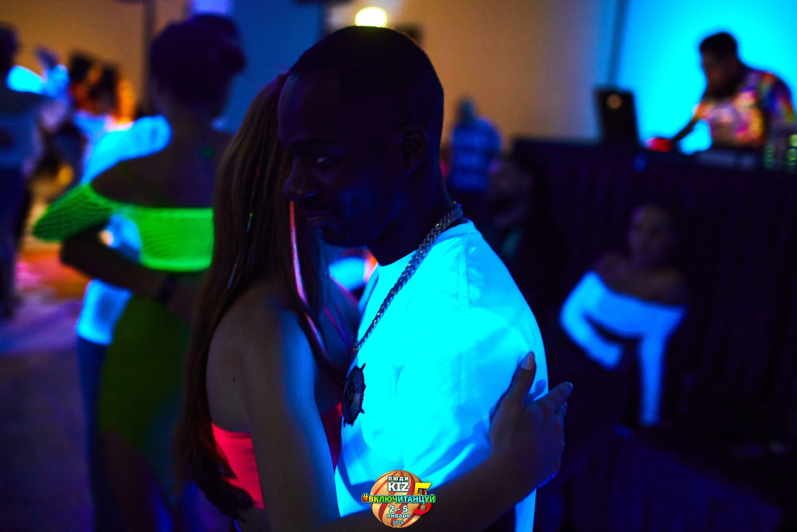 Neon Party Люди Киз. Свадебный фотограф