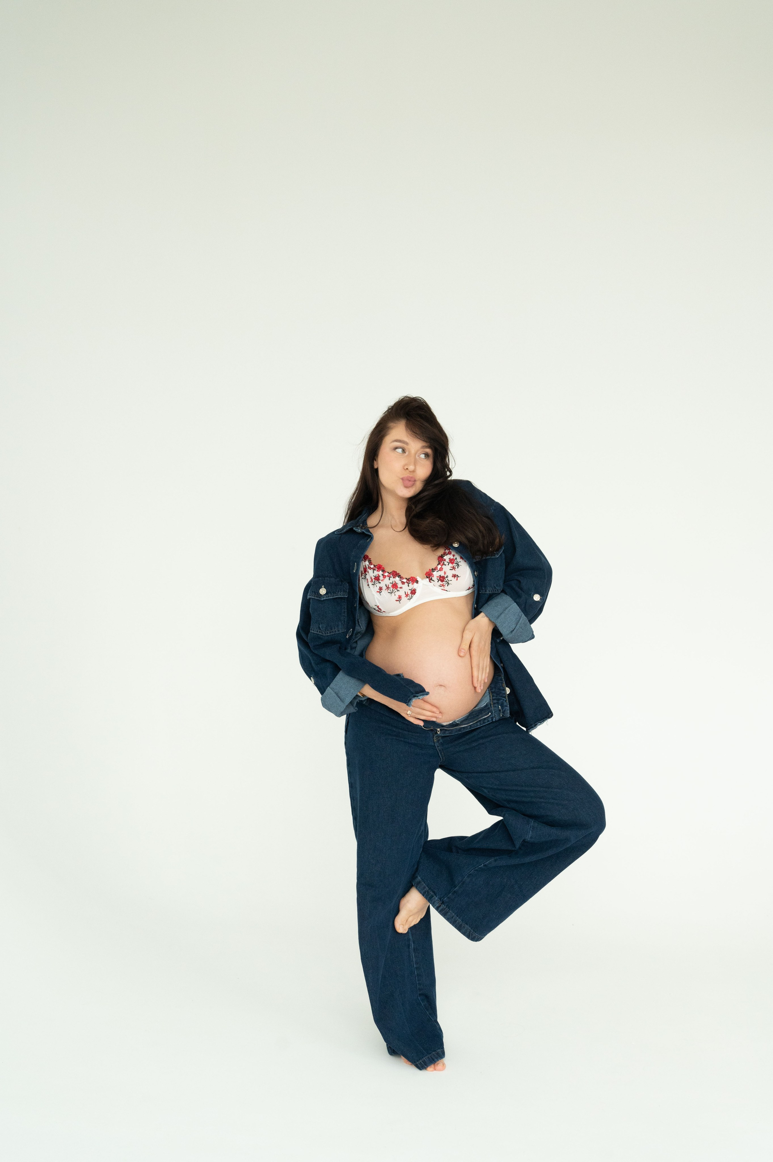 Отзывы о работе фотографа Ивановой Маргариты. Профессиональный фотограф беременности в СПБ. Стильные фотосессии беременности в стиле минимализм и классическая фотография