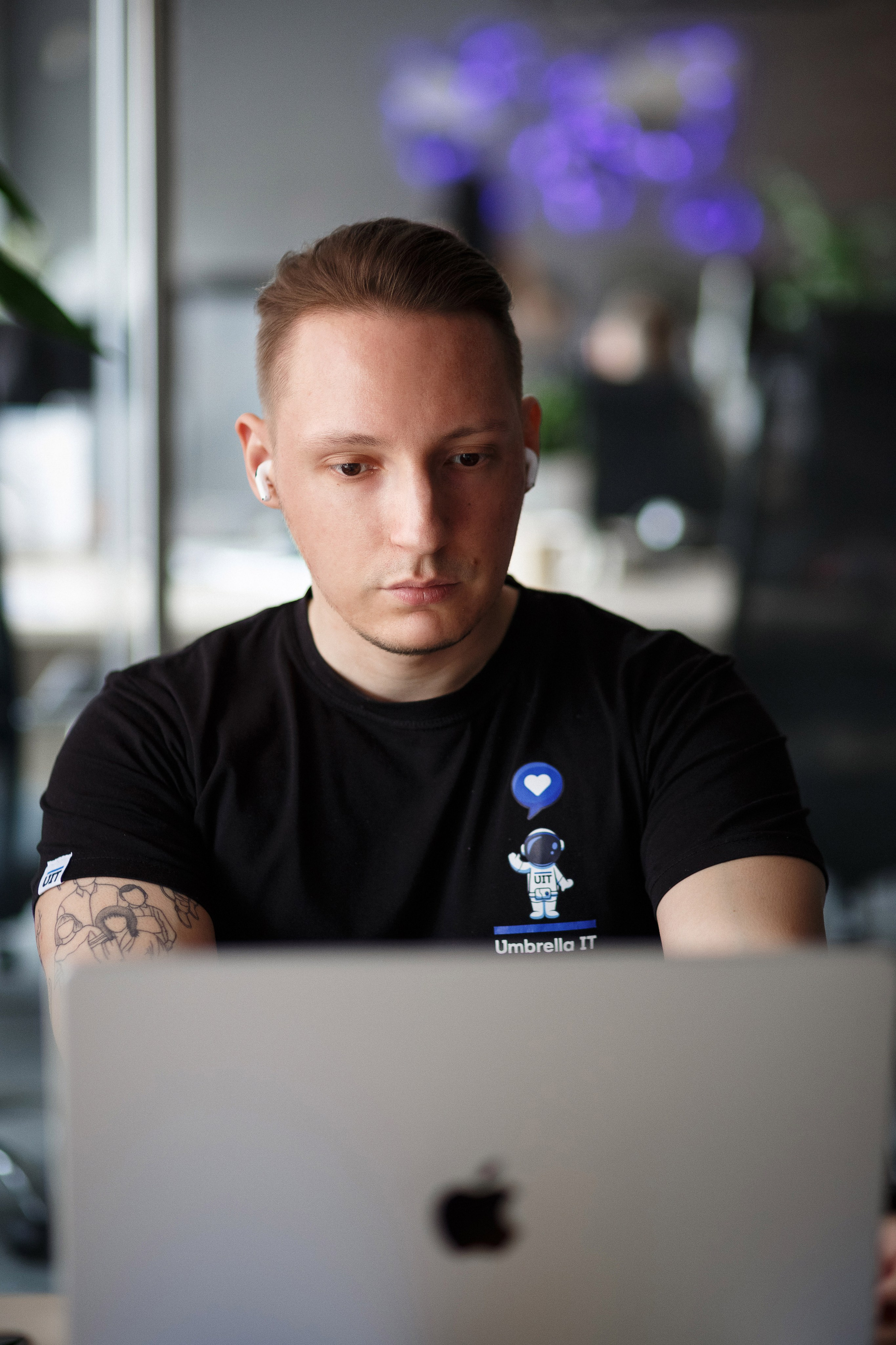 Фотосессия сотрудников и офиса для компании Амбрелла Таганрог. Свадебный и семейный фотограф в Таганроге Бакарюк Антон