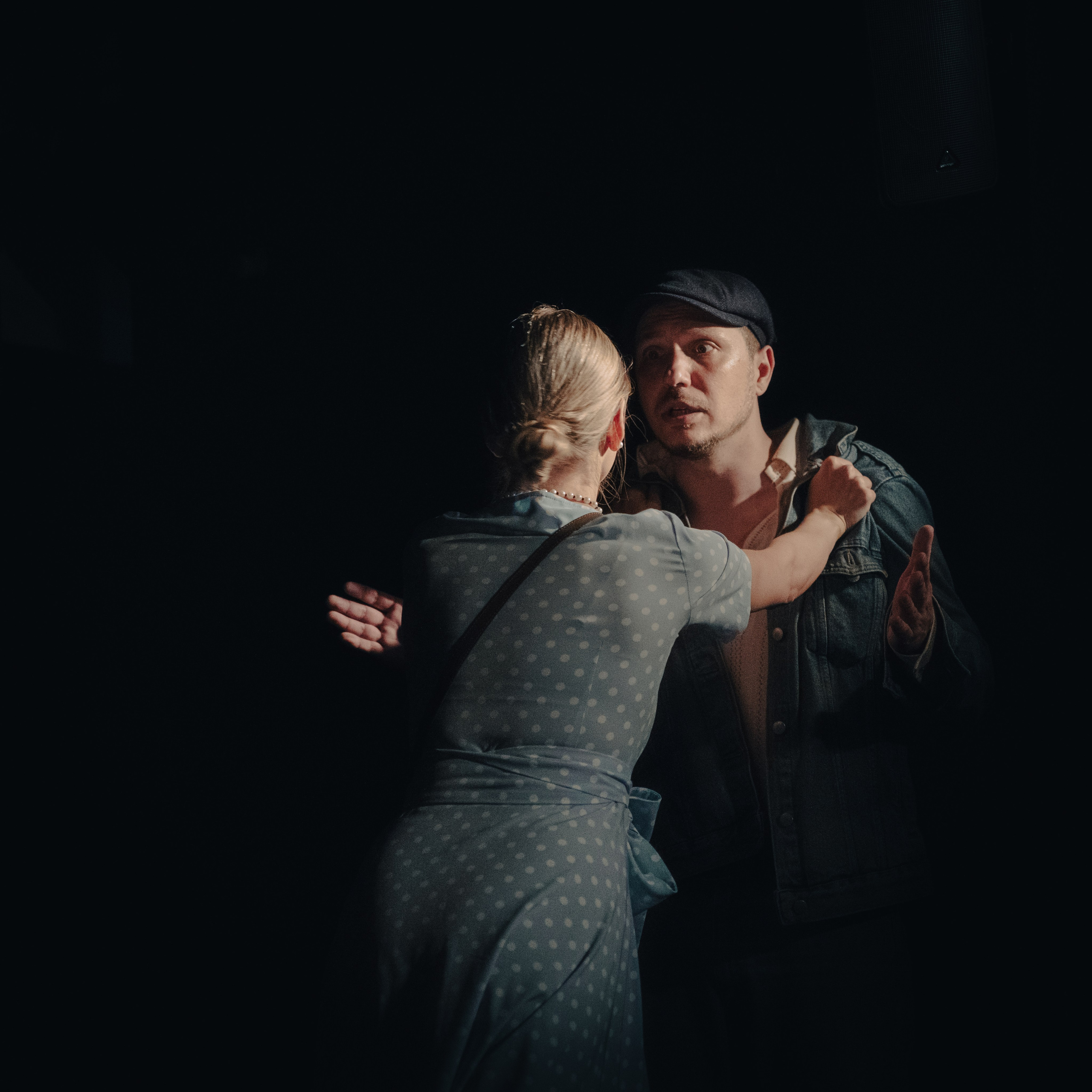 Дура ненормальная. Фотограф и оператор в Москве Елизавета Коргалидзе