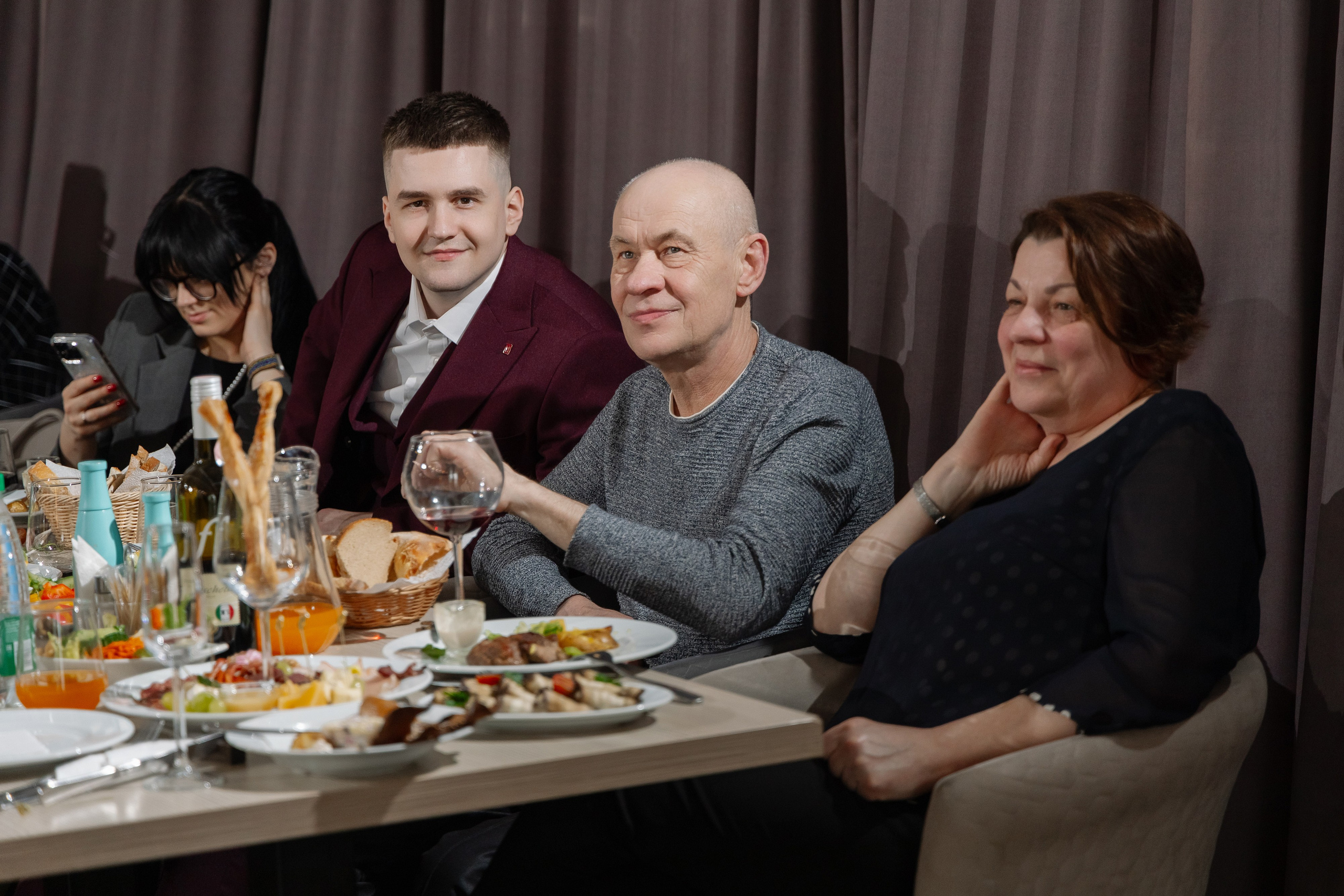 Фотосъемка юбилея в кафе BALDENINI в Минске. Свадебный фотограф в Минске/Беларуси Сергей Спиридонов