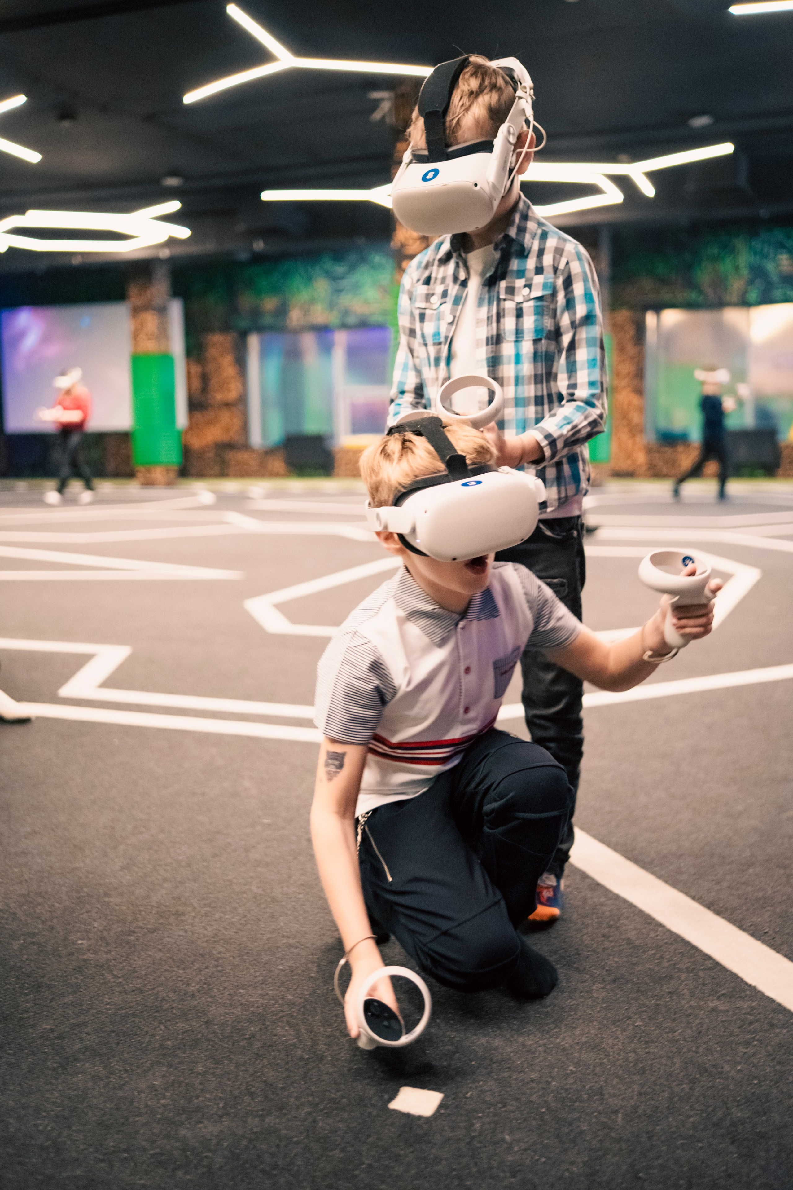 VR April-May. Felixtones