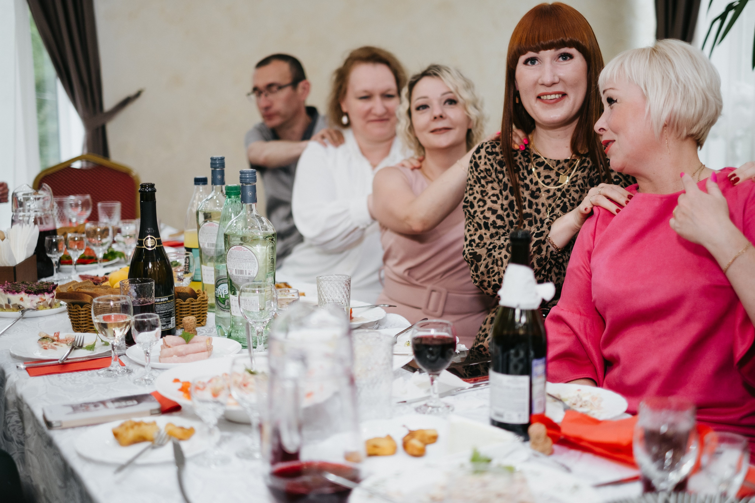 Выпускной 11 класс школы № 30. Свадебный и репортажной фотограф Денис Ожигин в Краснодаре и Краснодарском крае