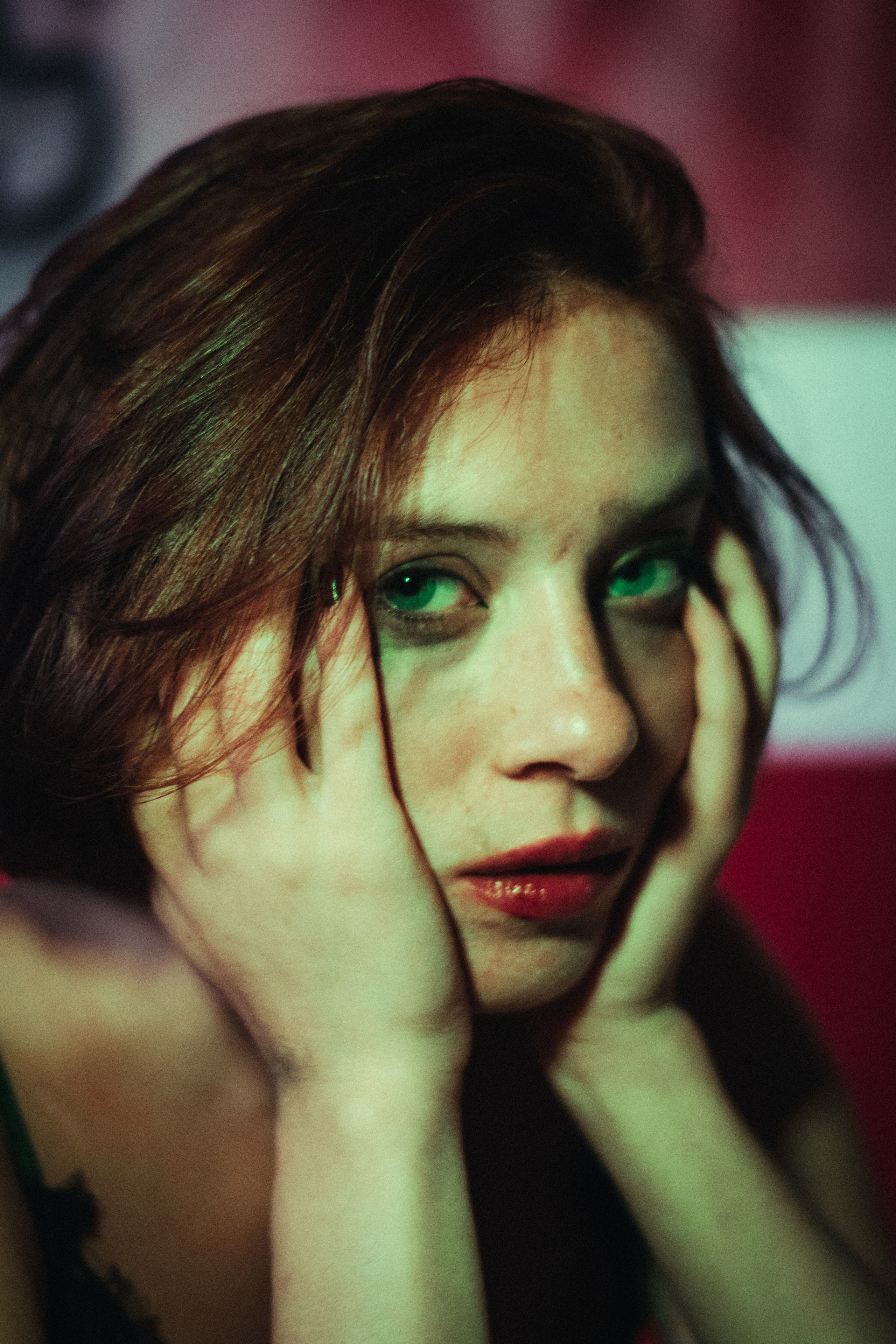 Des millions pour vos bombes des miettes pour nos vies. Фотограф Париж / Photographer Paris