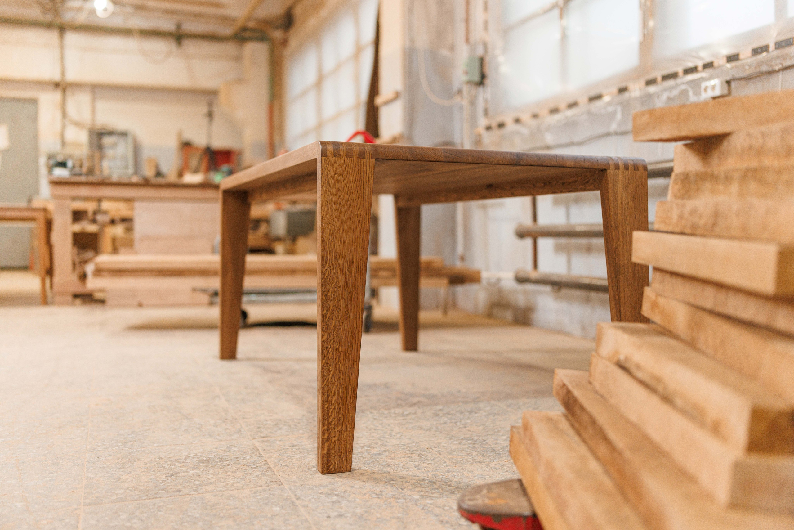 Артур и его стулья. Фотограф Балаев Михаил