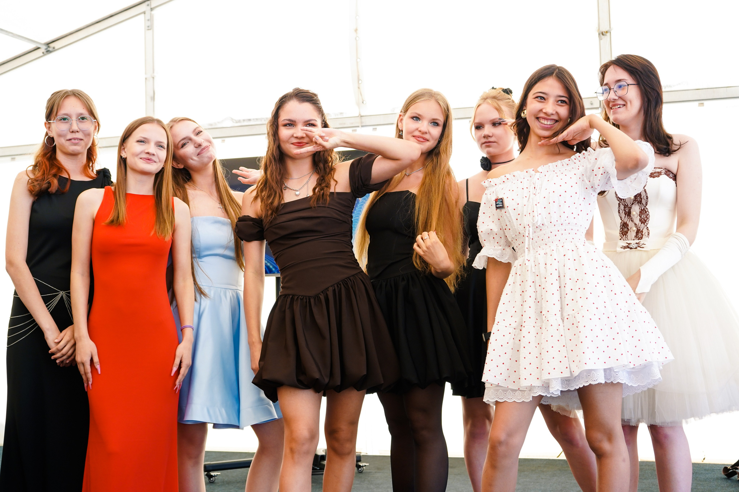 Выпускной 9 класса школа 19 в Коматек. Семейный и портретный фотограф в Екатеринбурге Анна Лобанова