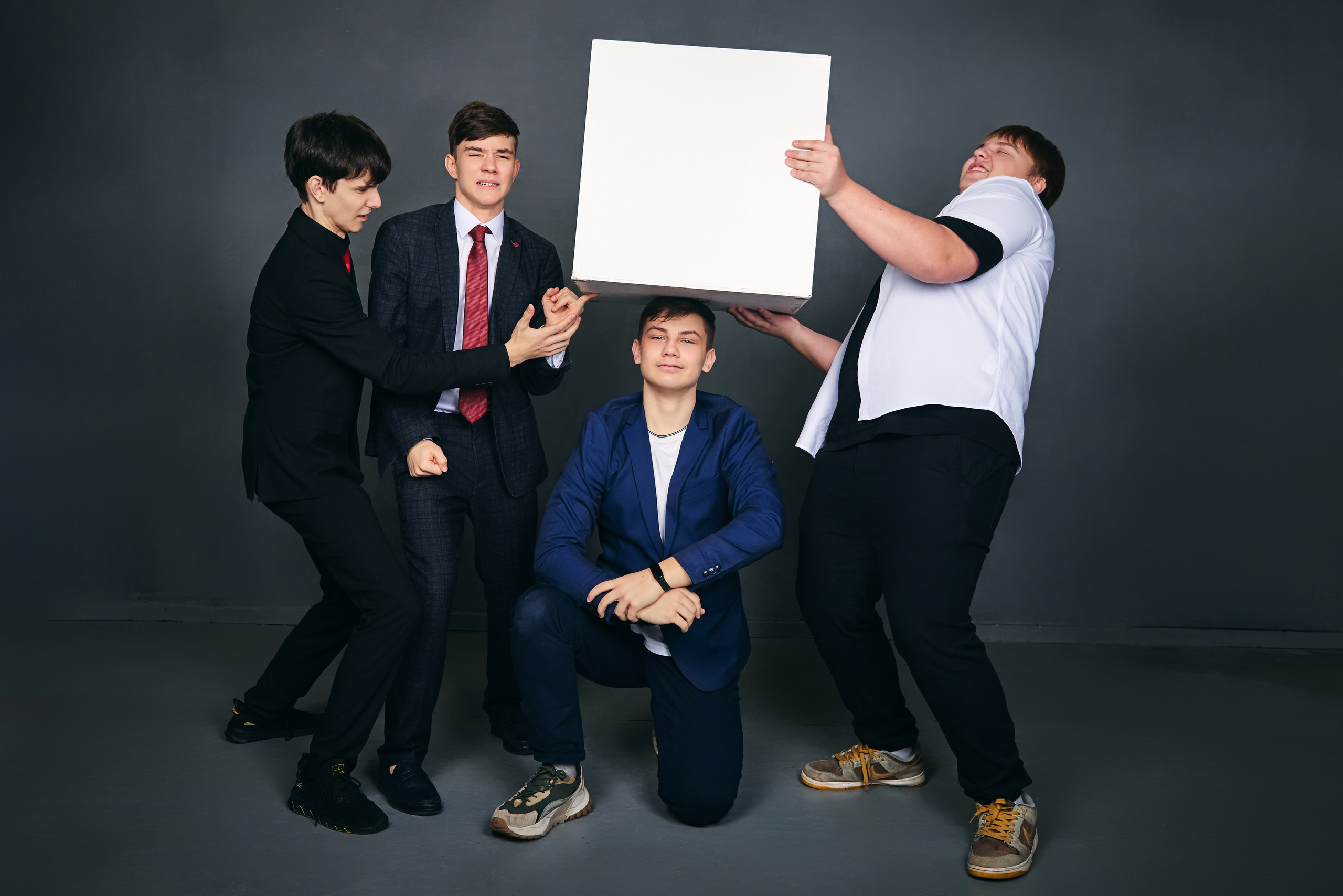 Групповые фотографии. Творческий фотограф в Санкт-Петербурге — Никита Шохенмайер