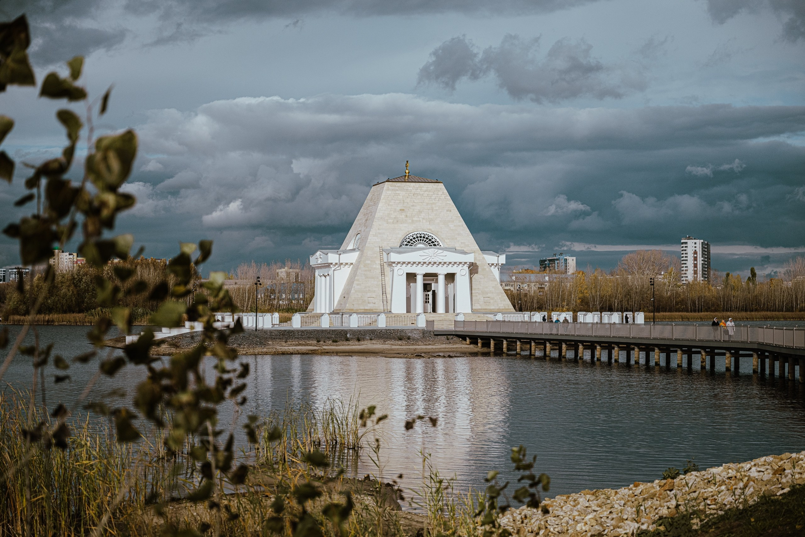 Стрит фото. Свадебный фотограф в Казани, и Зеленодольске Радик Мухаметов