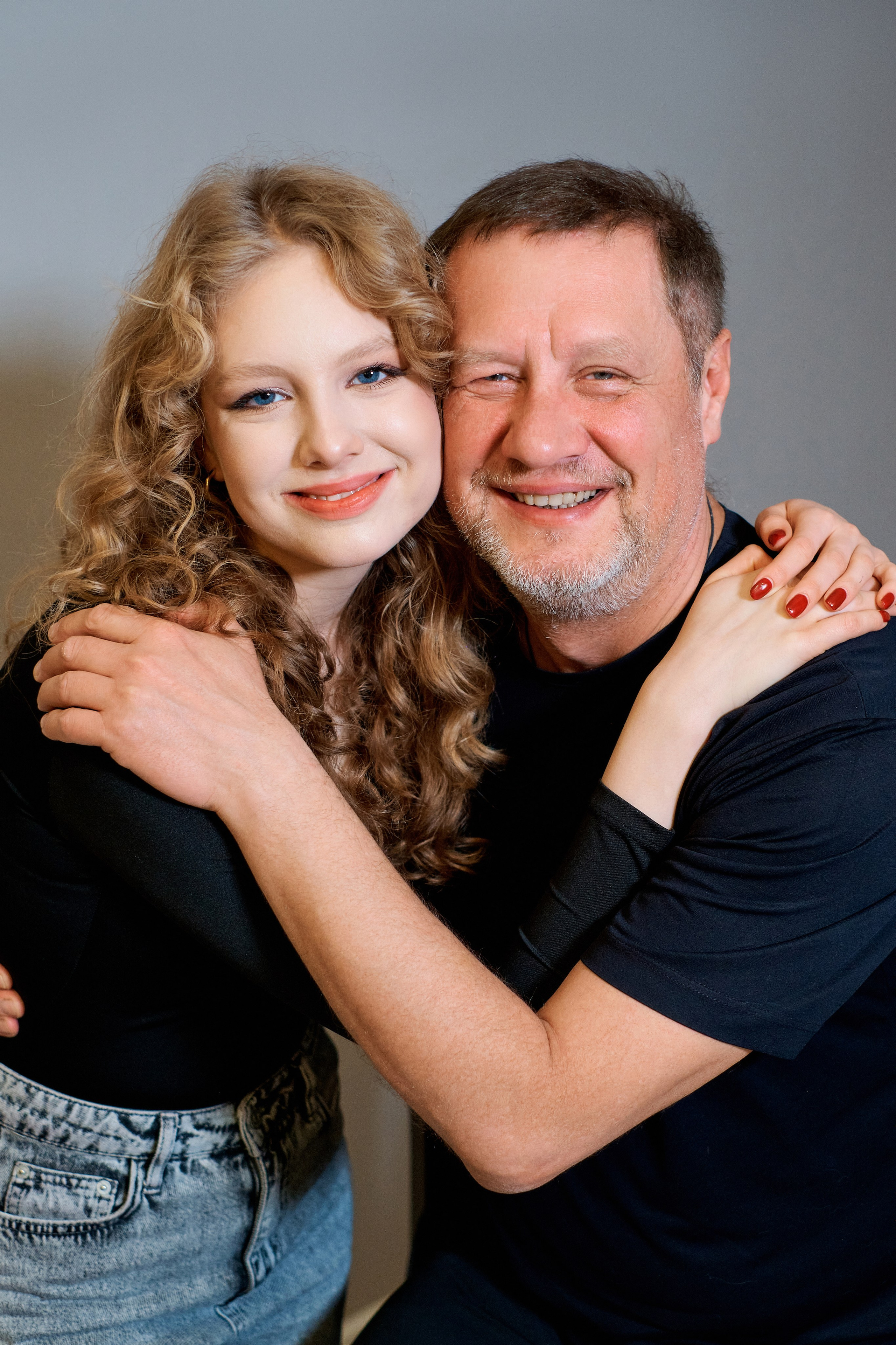 Семейная фотосессия дома. Фотограф Таганрог Анна Трайжон