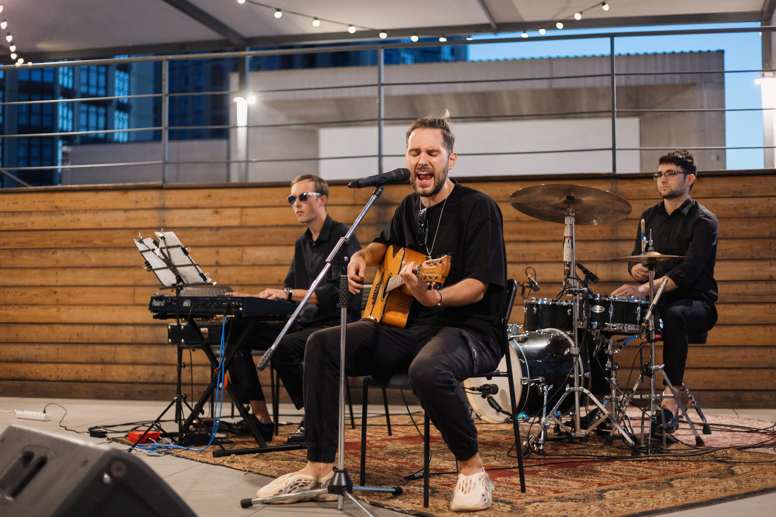 Hills Trio. Главная