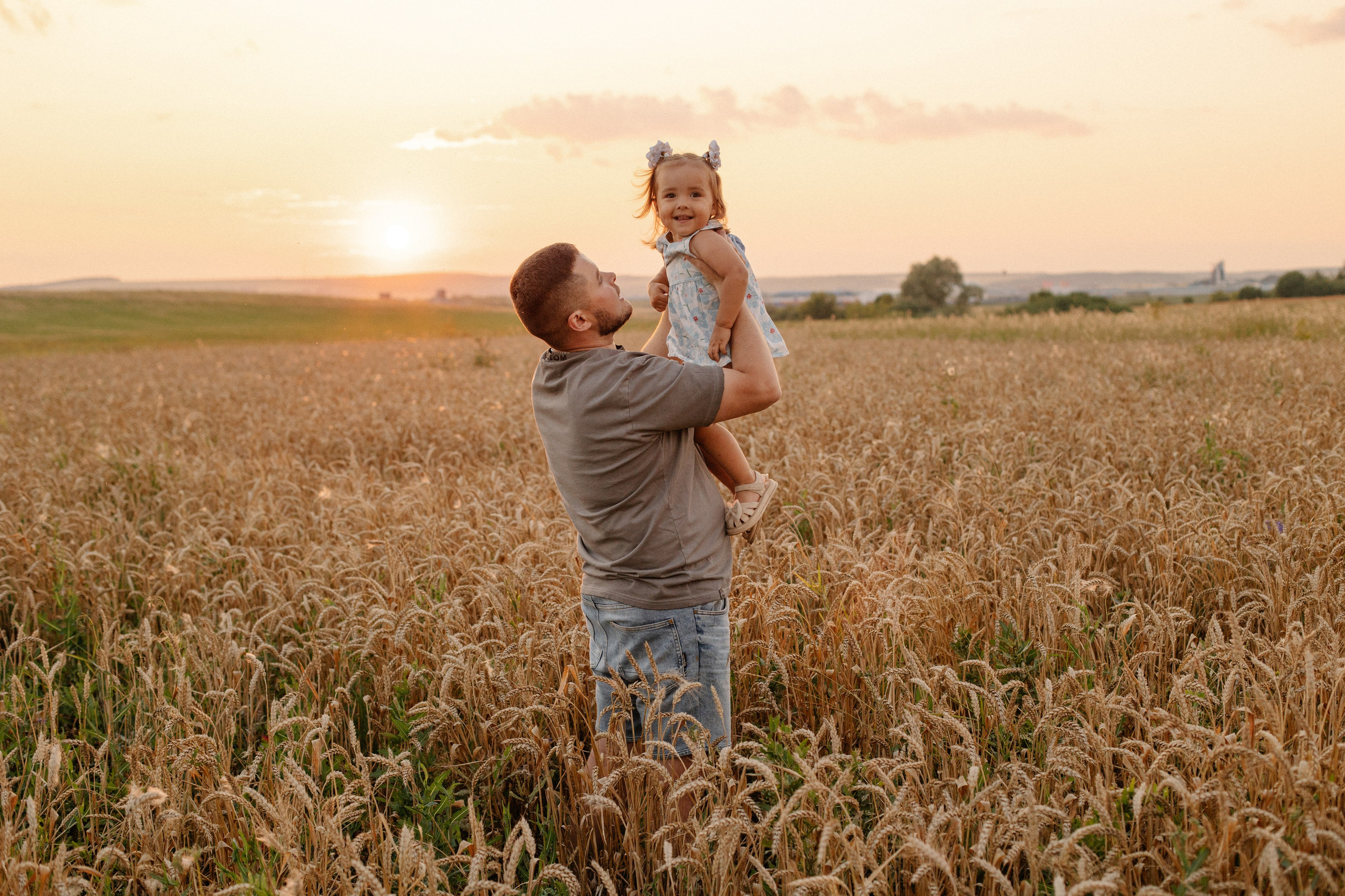 Артур и Диана с дочками. Свадебный и семейный фотограф в Нижнекамске, Набережных Челнах