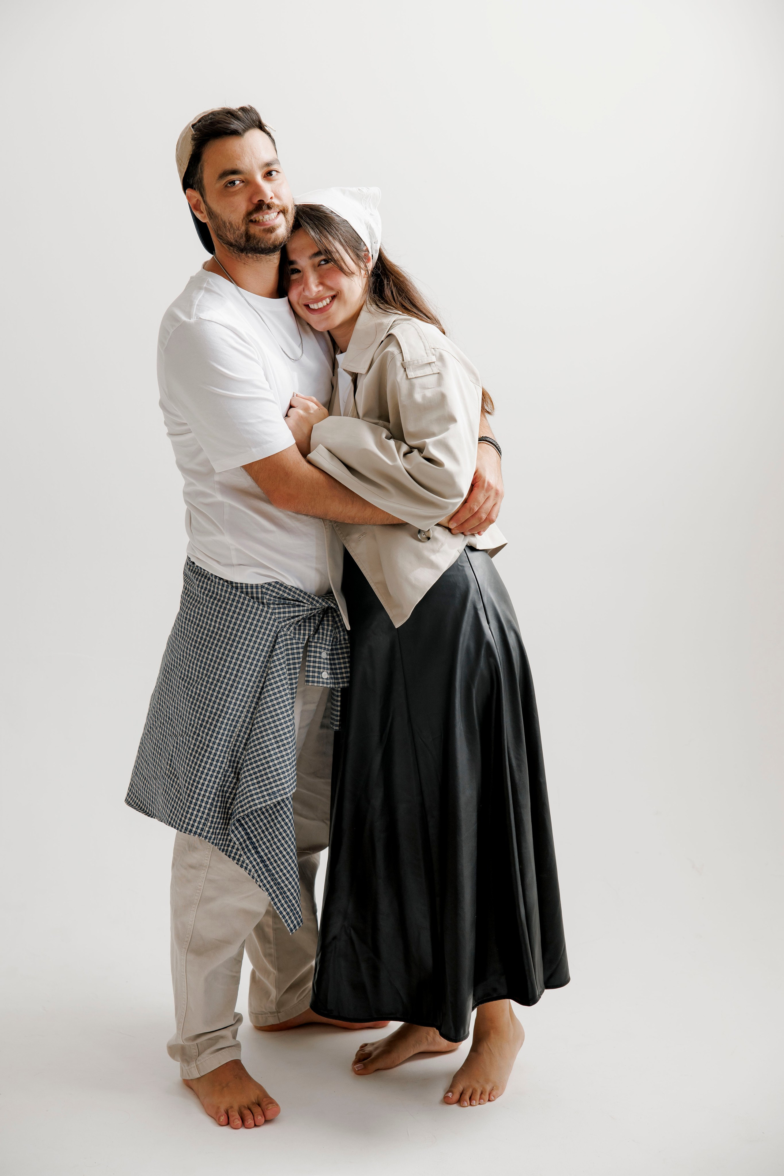 Family photoshoot inside the studio. Wedding and family photographer