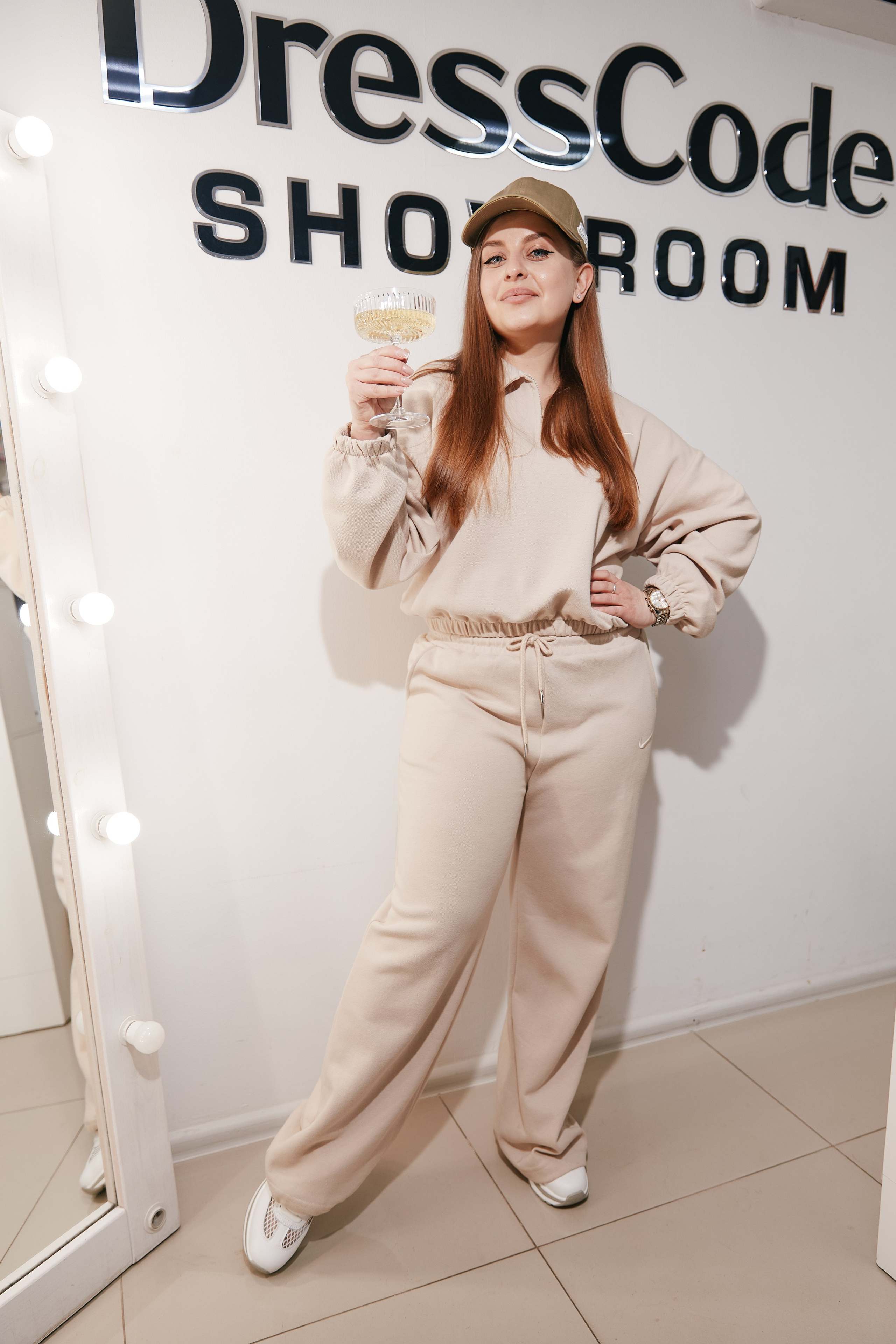 Один день с блогерами в DressCode SHOWROOM 16.04. Свадебный репортажный фотограф краснодар максим дремов дрёмов фотосессия студия цена