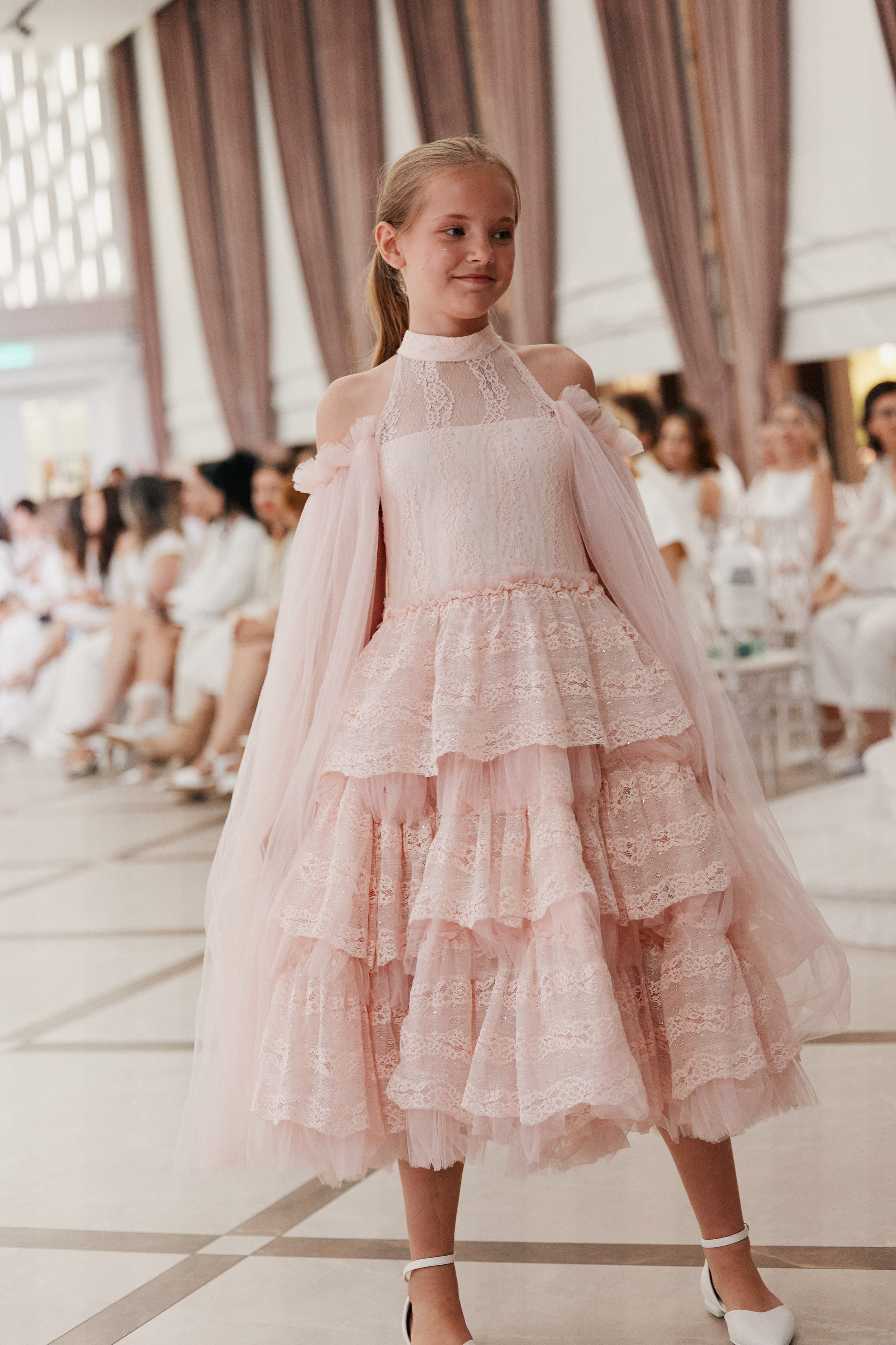 KRASNODAR FASHION WEEK 14.06. Свадебный репортажный фотограф краснодар максим дремов дрёмов фотосессия студия цена