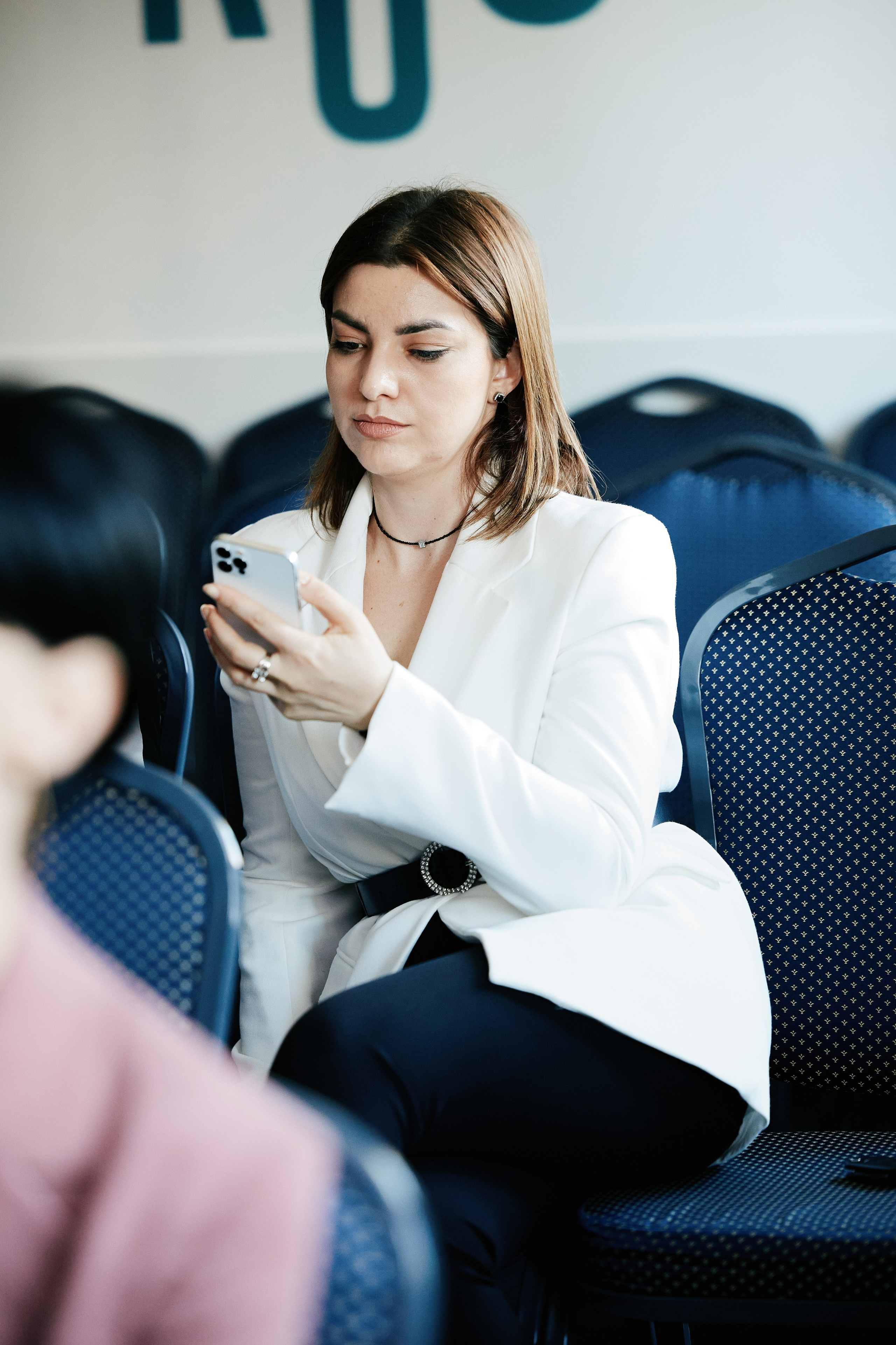 Презентация MR Group в ibis 23.04. Свадебный репортажный фотограф краснодар максим дремов дрёмов фотосессия студия цена