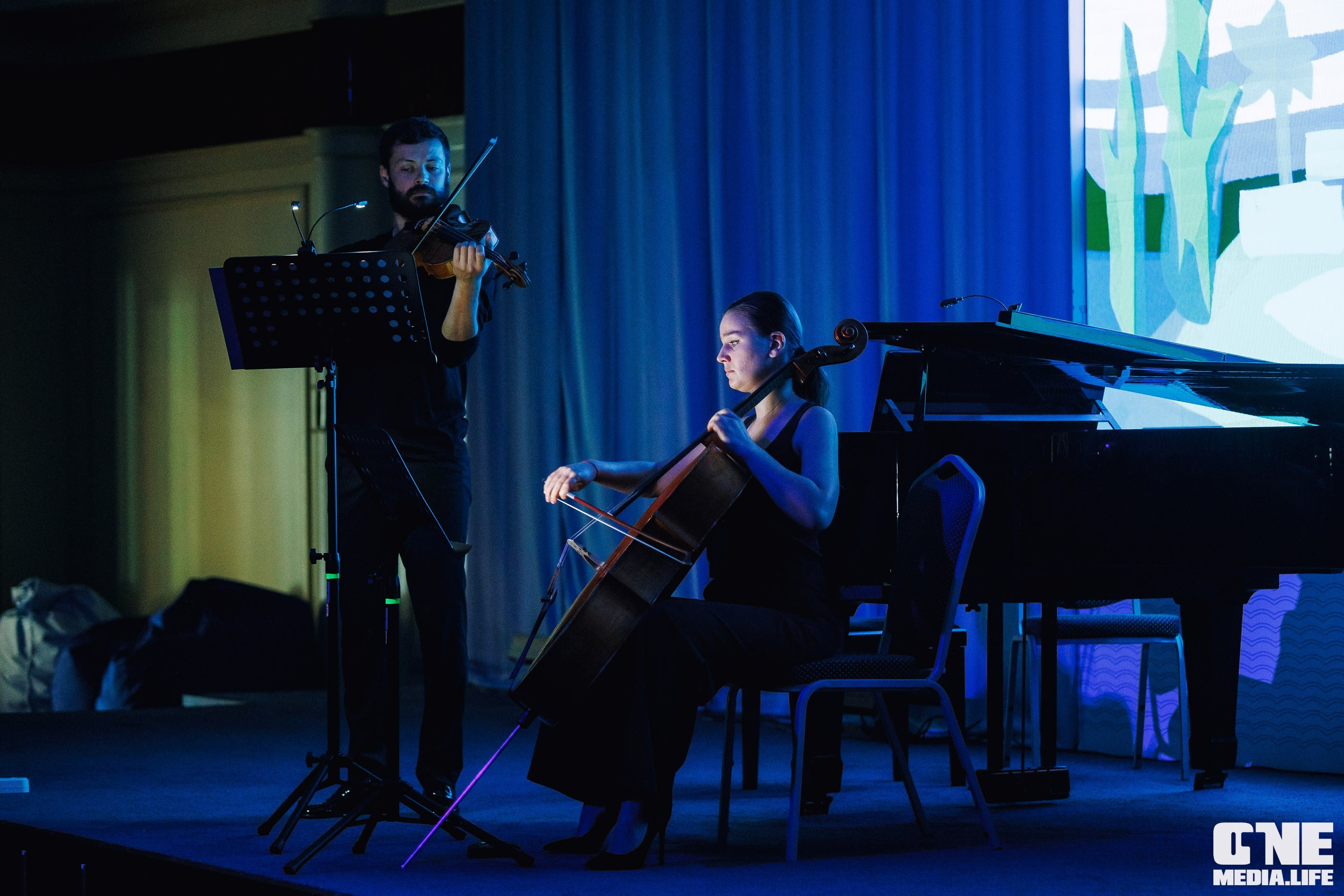 Фоторепортаж из Янтарь Холла. One Media Life: фоторепортажи, фотоотчеты с мероприятий и заведений