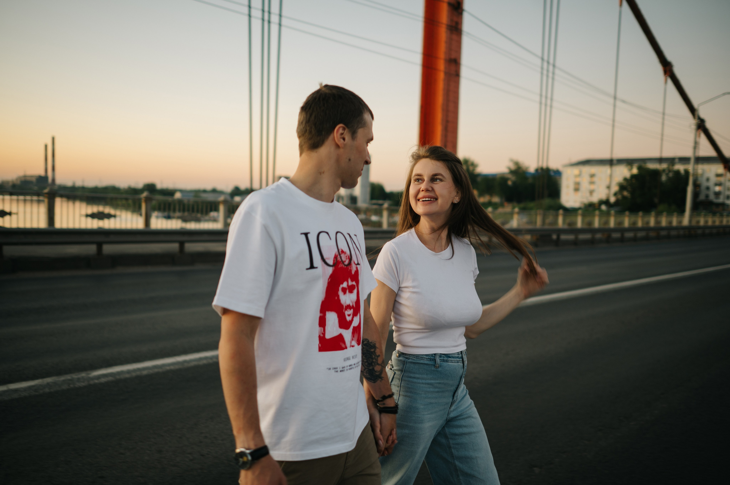 Любовь на мосту. Фотограф Архангельск