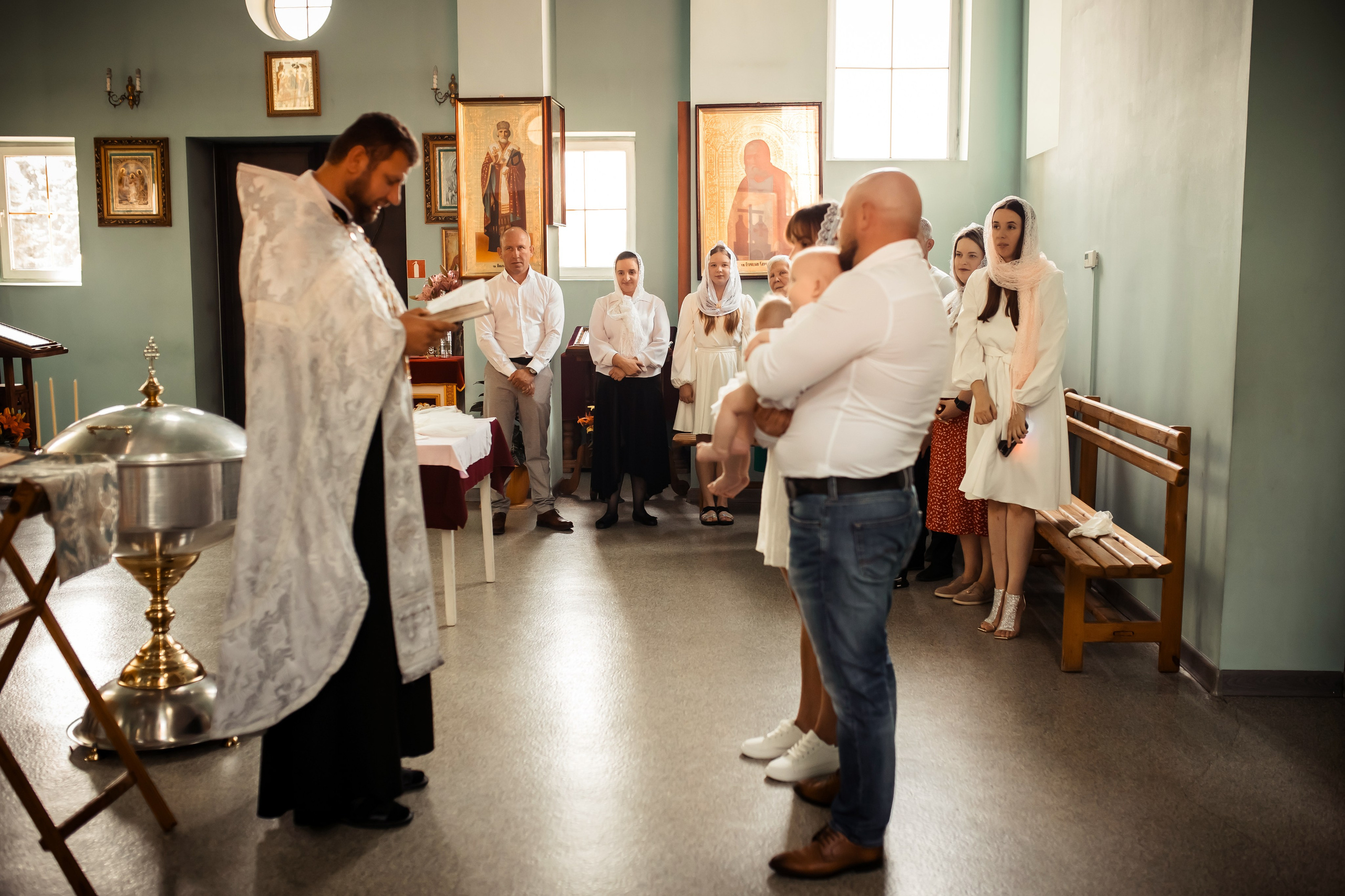 Крещение Милании и Эмилии