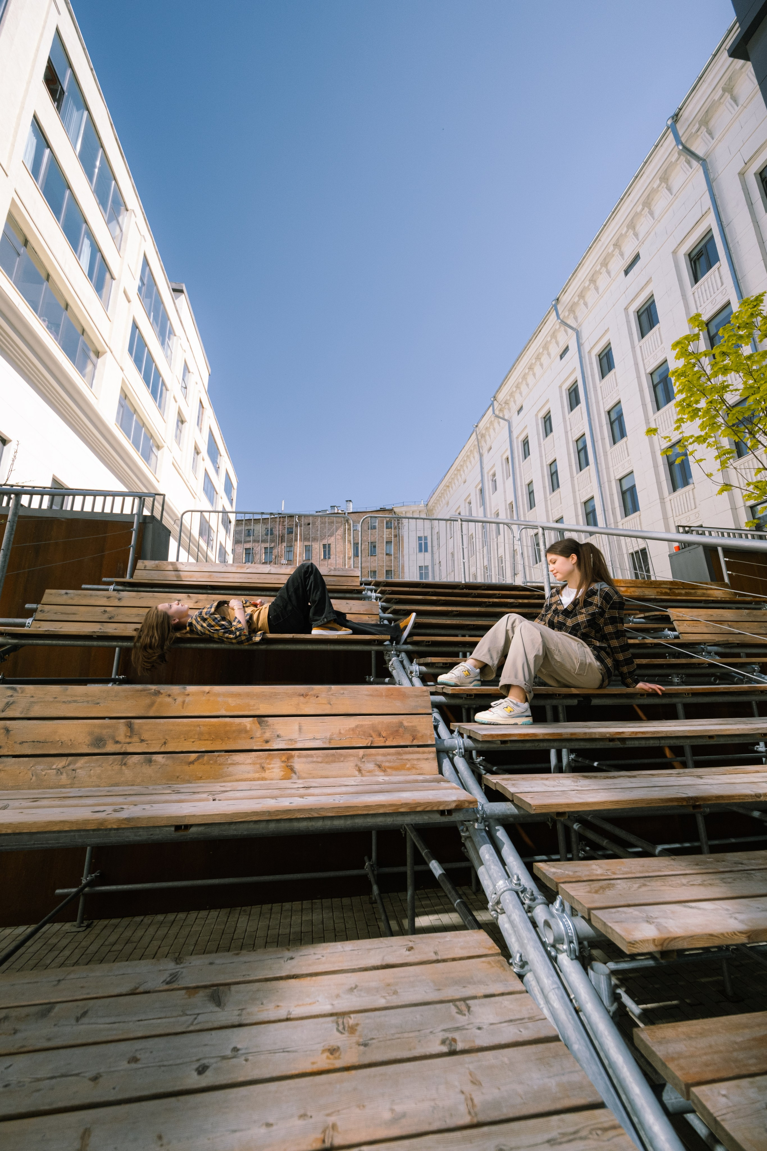 QSC 24. LIYALEE PHOTO