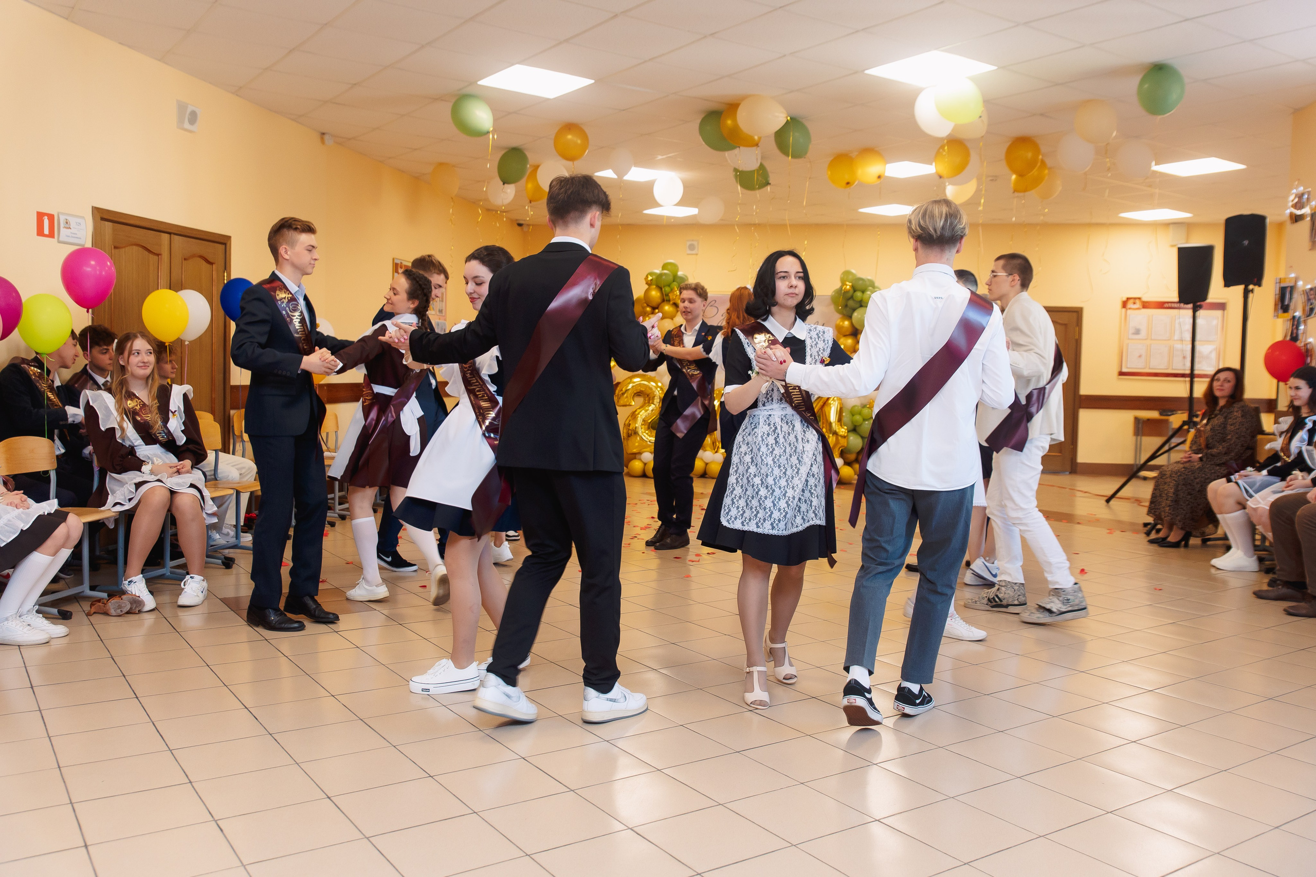Последний звонок. Фотограф в Кронштадте и Санкт-Петербурге Анастасия Коваленко