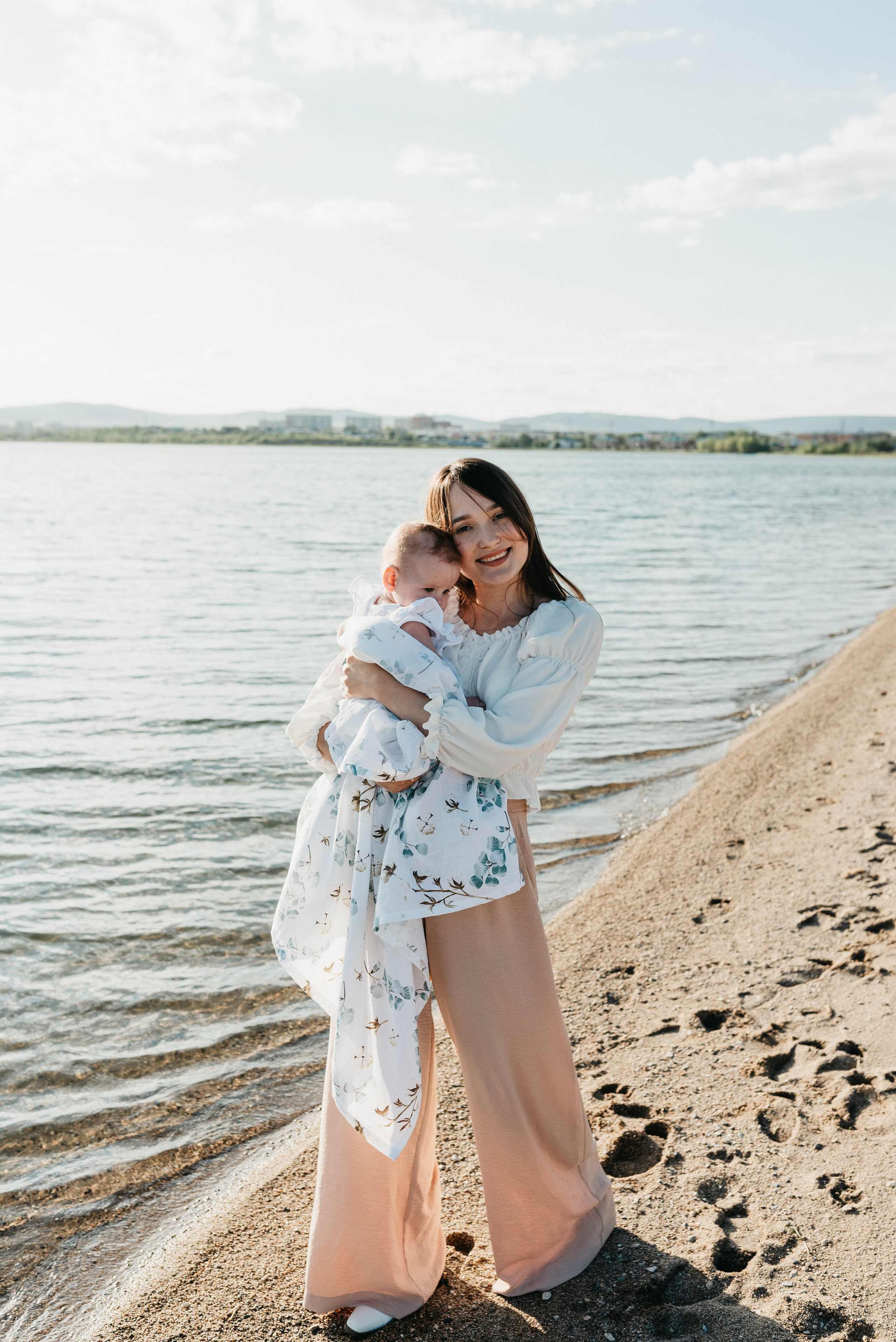 Алина и Софа. Свадебный и семейный фотограф в Чите Юлия Оранская