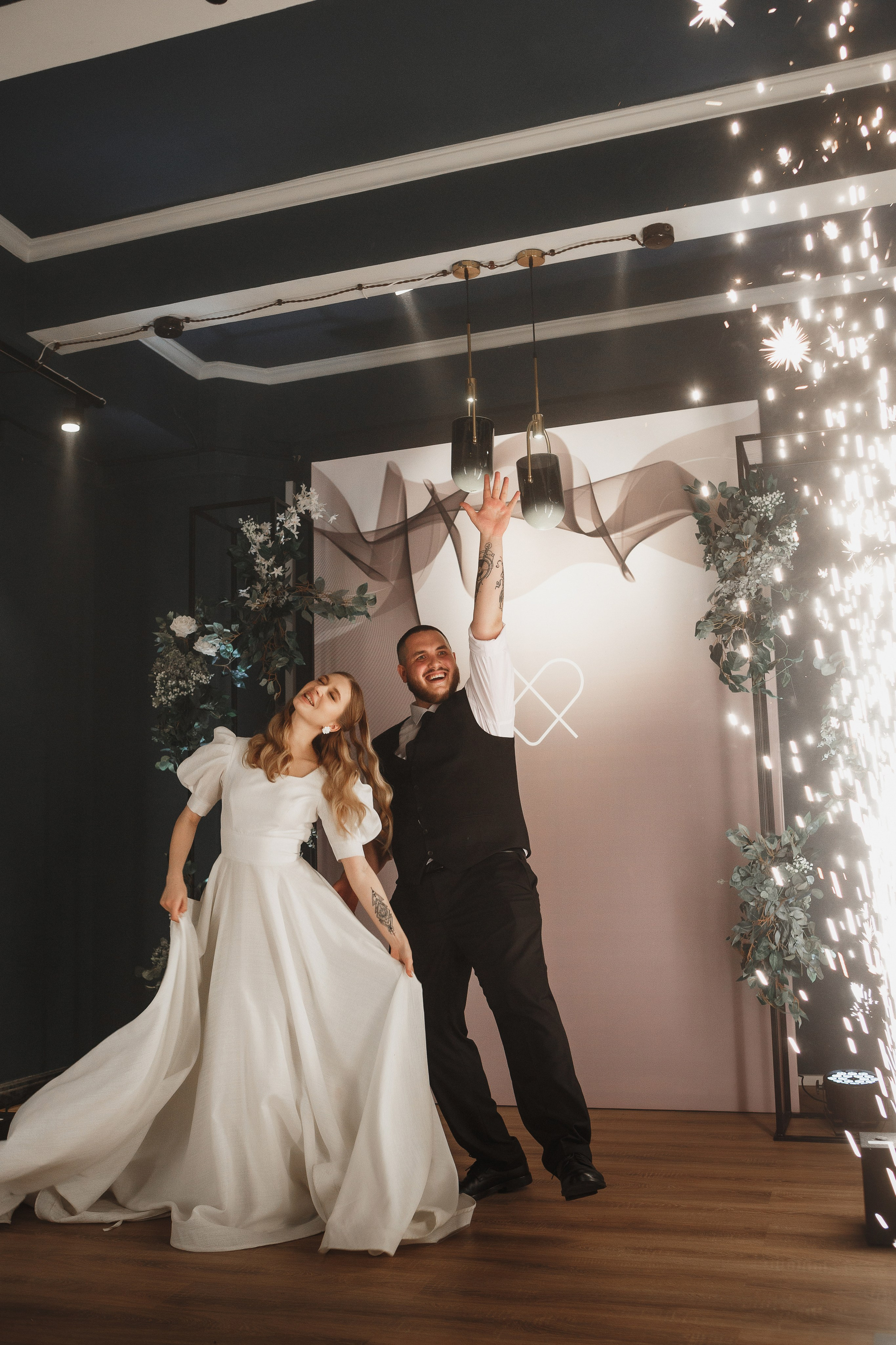 Свадебная фотосессия Саши и Насти в ресторане Чехов Сад, Таганрог. Свадебный и семейный фотограф в Таганроге Бакарюк Антон