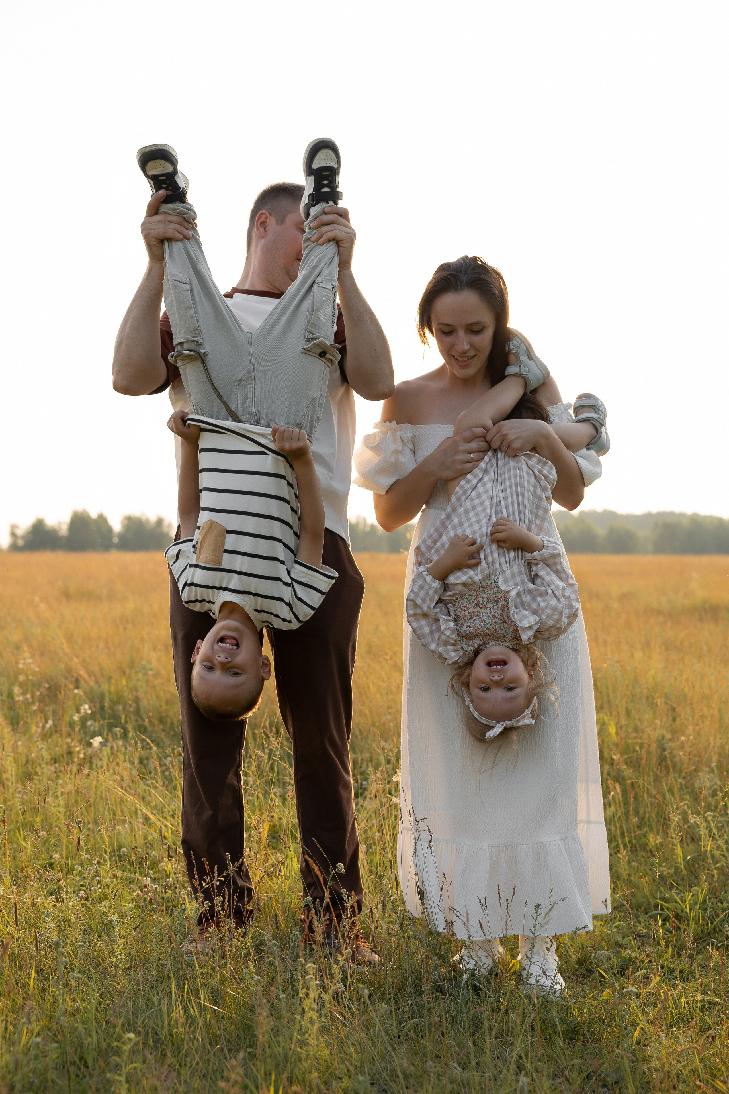 В поле. Семейный и свадебный фотограф в Челябинске Мария Леонтьева