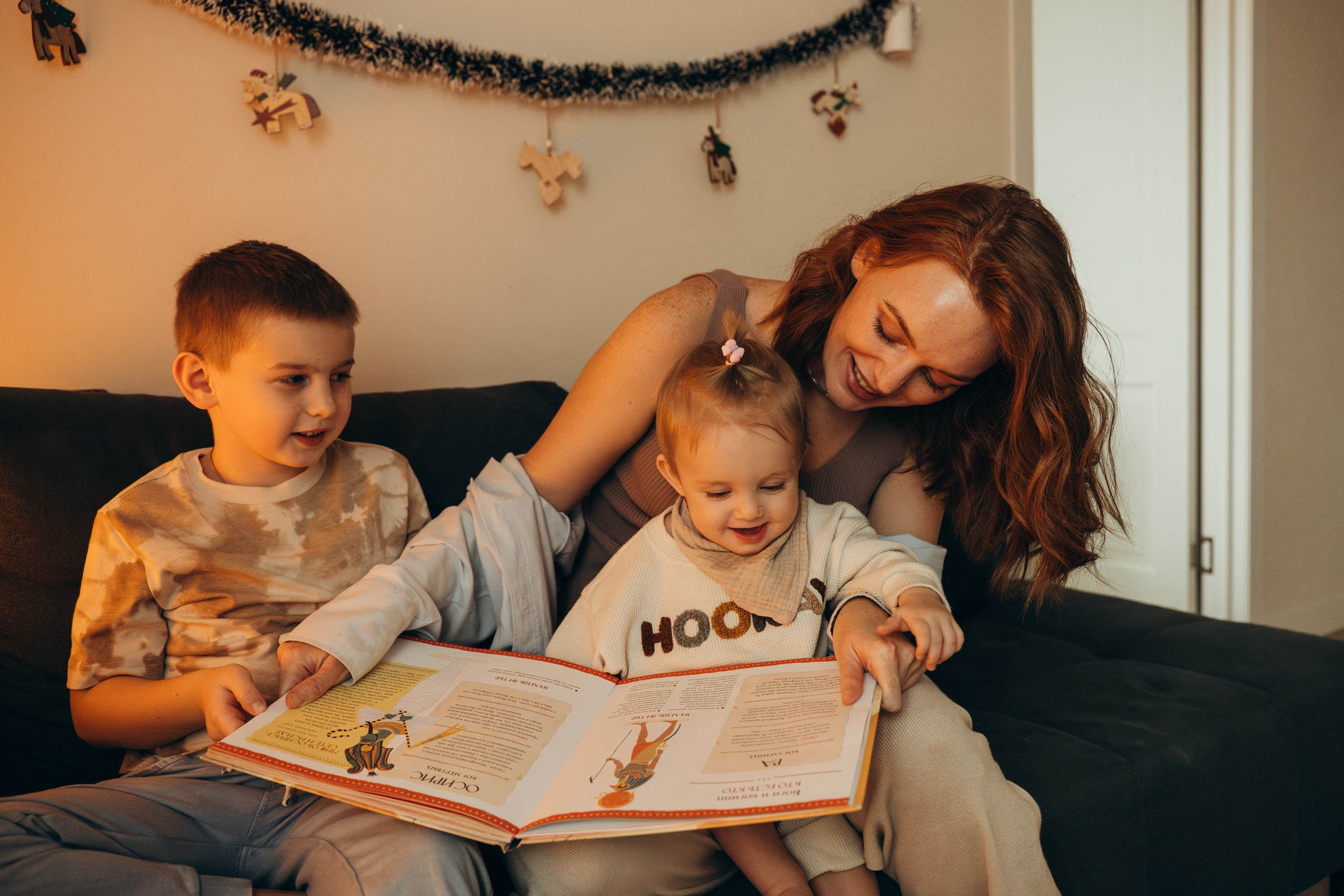 Анастасия, Ярослав и Асия