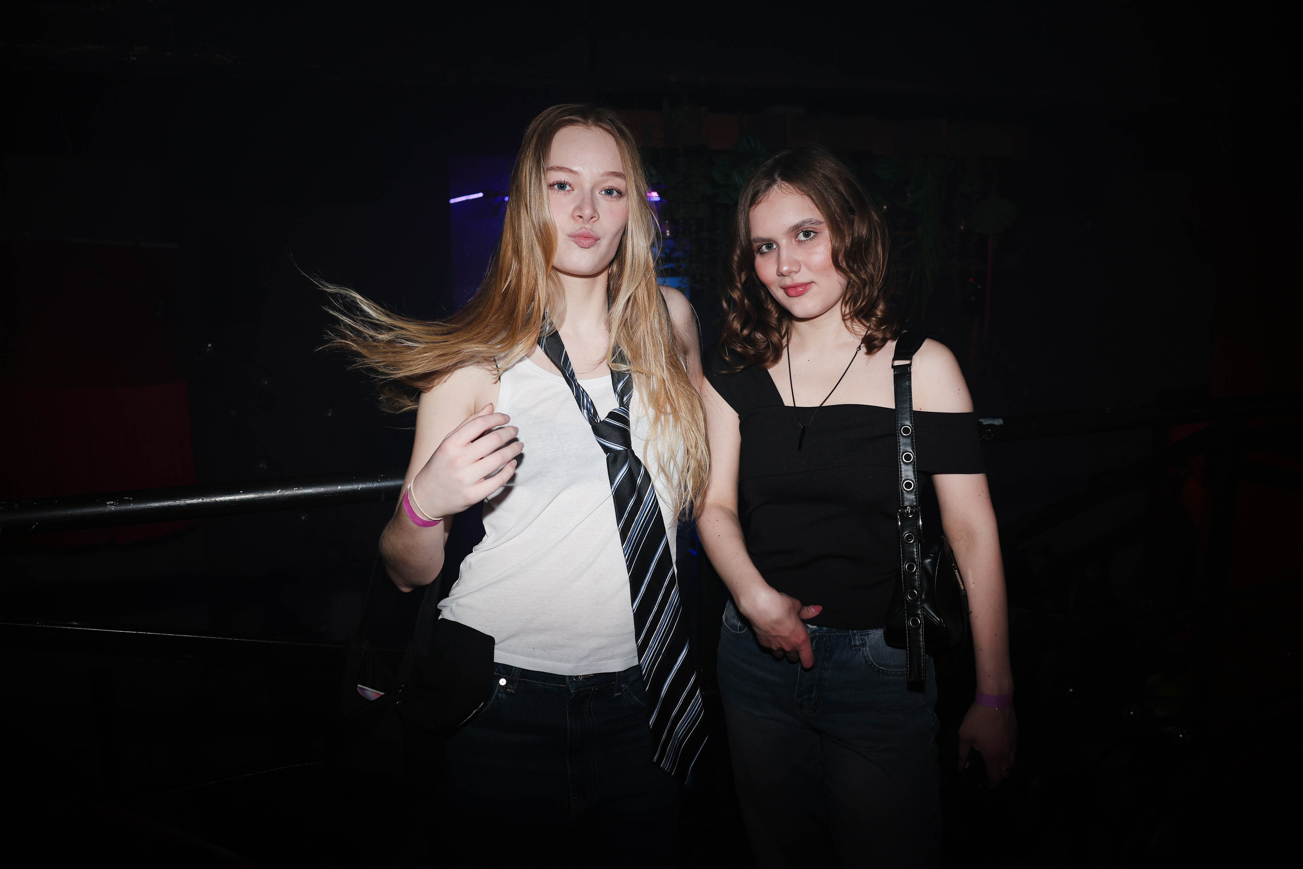 Вечеринки / вспышка. Репортажный фотограф в Москве Арина Антонова